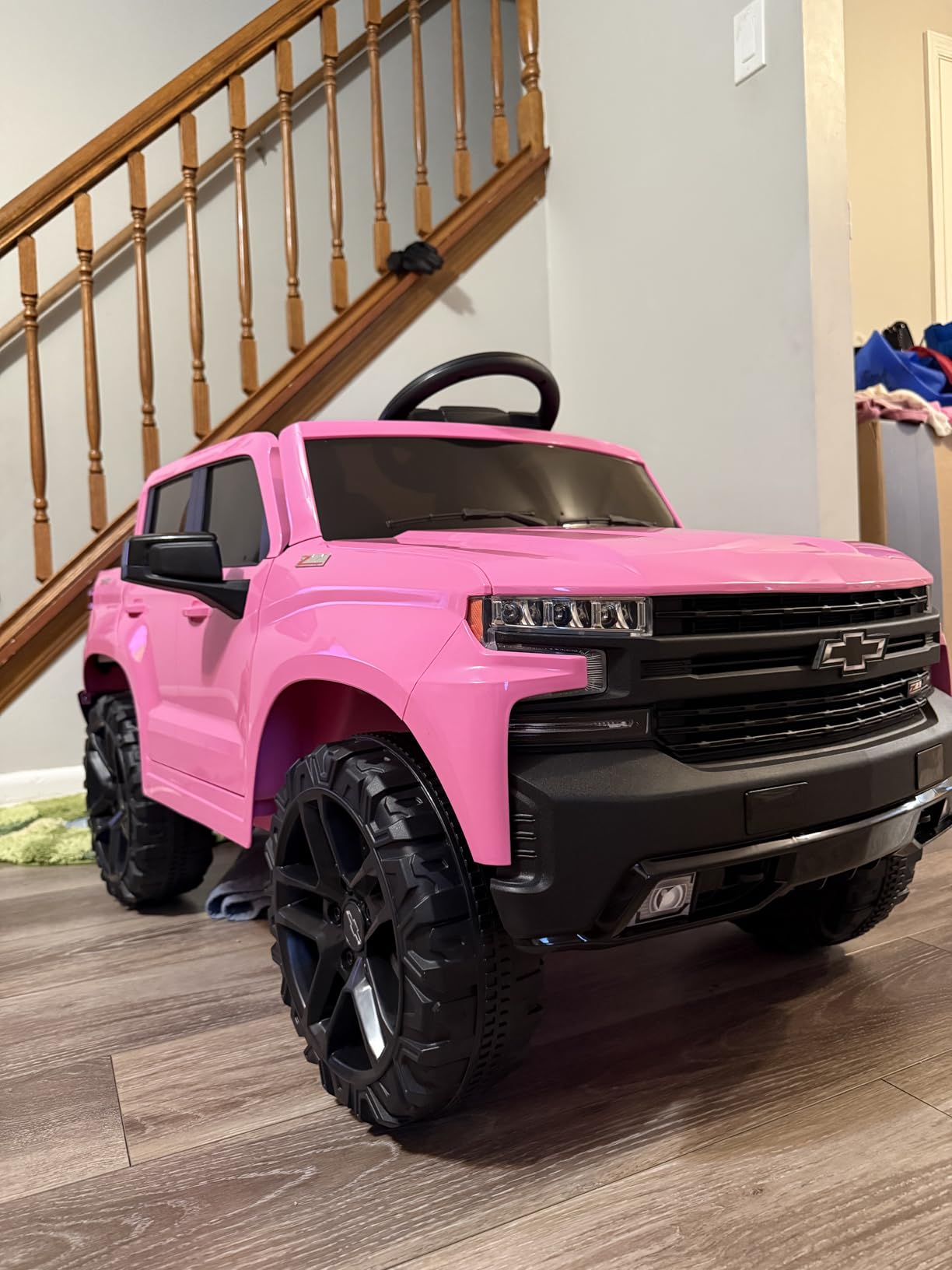 Best Choice Products 12V Licensed Chevrolet Silverado Ride On Truck, Electric Car Toy w/Parent Remote Control, Truck Bed Storage, Bluetooth Speaker, LED Lights, 2.5 MPH Max Speed - Black customer photo 2