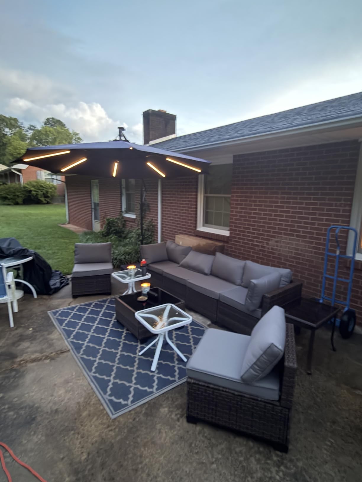 Qsun 7 Pieces Outdoor Patio Furniture Set, PE Rattan Outdoor Wicker Sectional Furniture Sofa Set, with Cushions and Glass Coffee Table, for Balcony, Porch, Garden, Grey customer photo 2
