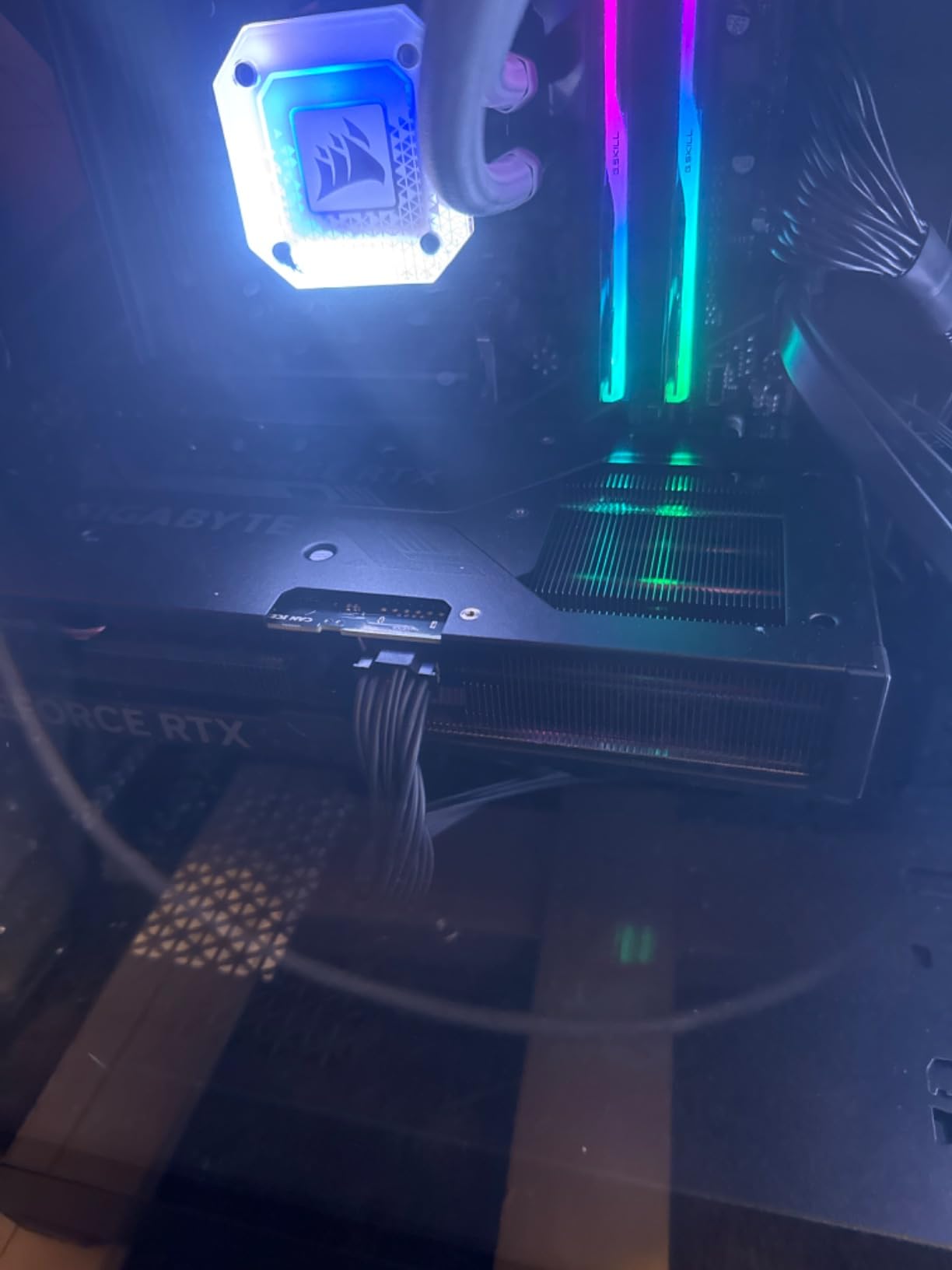 GIGABYTE GeForce RTX 4070 Super WINDFORCE OC 12G Graphics Card customer photo 1