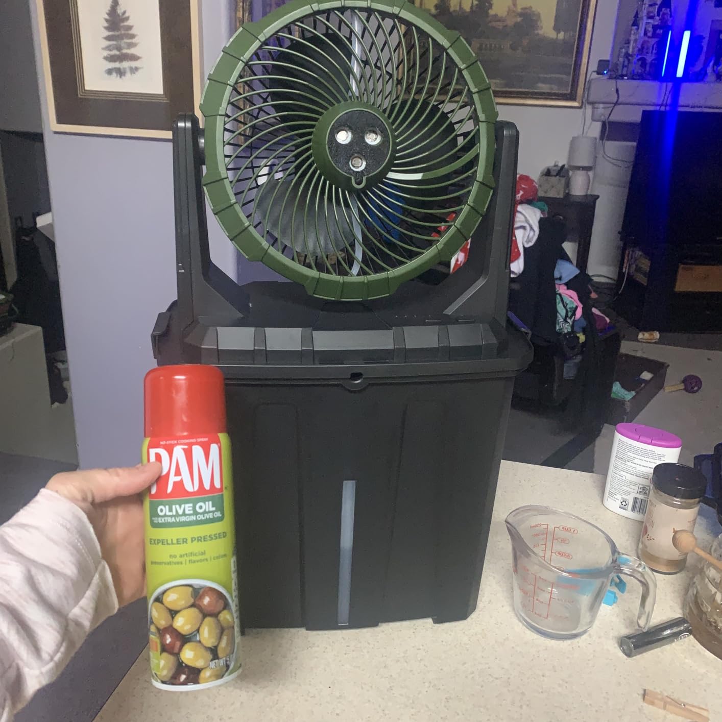 Ausic Portable Misting Fan, 9L 10-inch Outdoor Mist Fans for Outside Patios Cooling, 20000mAh Rechargeable Battery Fan with Water Box, 3 Strong Winds, 3 Spray Mister, Camping/Beach Summer Essentials customer photo 1