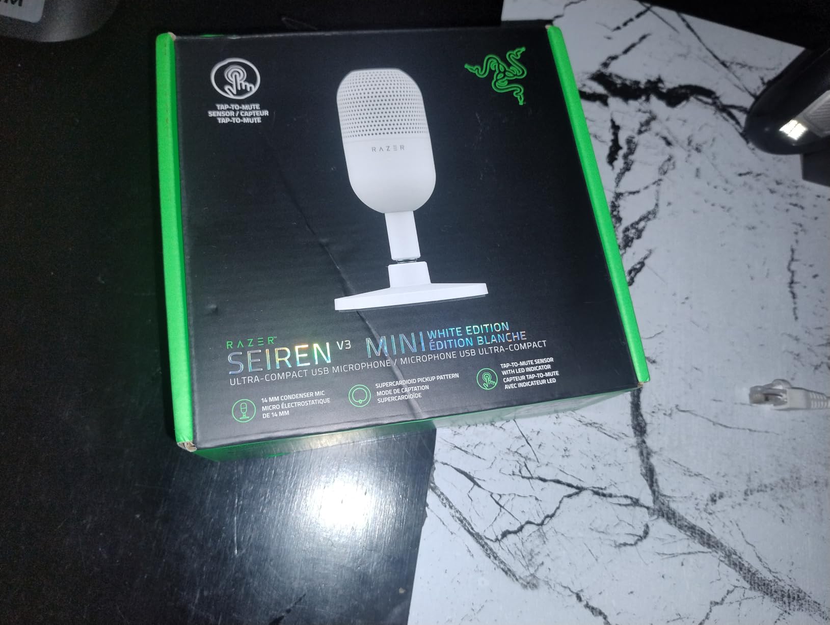 Razer Seiren V3 Mini USB Microphone, Supercardioid Condenser Mic, Black | Tap-to-Mute Sensor with LED Indicator, Shock Absorber, Ultra Compact, Works with OBS, Discord, Zoom, Teams customer photo 1