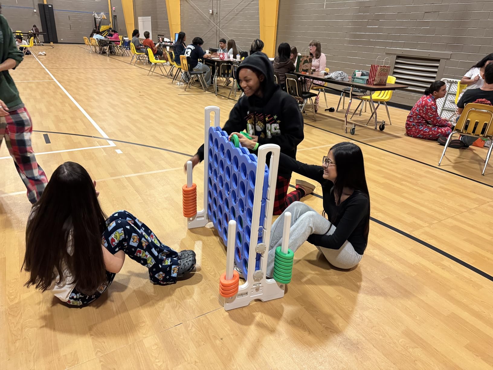 SDADI Jumbo 4 in a Row Game, 4-to-Score Giant Game Set with Adjustable Height (2.5-3.5 FT) for Kids & Adults, Indoor/Outdoor Connect Game with Quick-Release Slider, Perfect for Family and Party Games customer photo 2