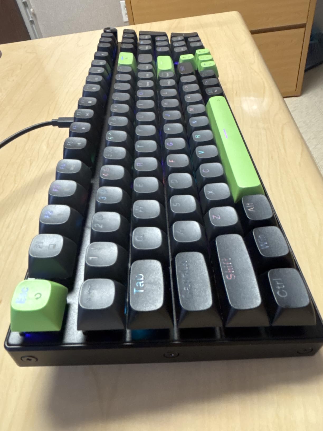 Redragon K686 PRO Wireless RGB Gasket Gaming Keyboard, Dye-Sub Anime Keycap customer photo 2