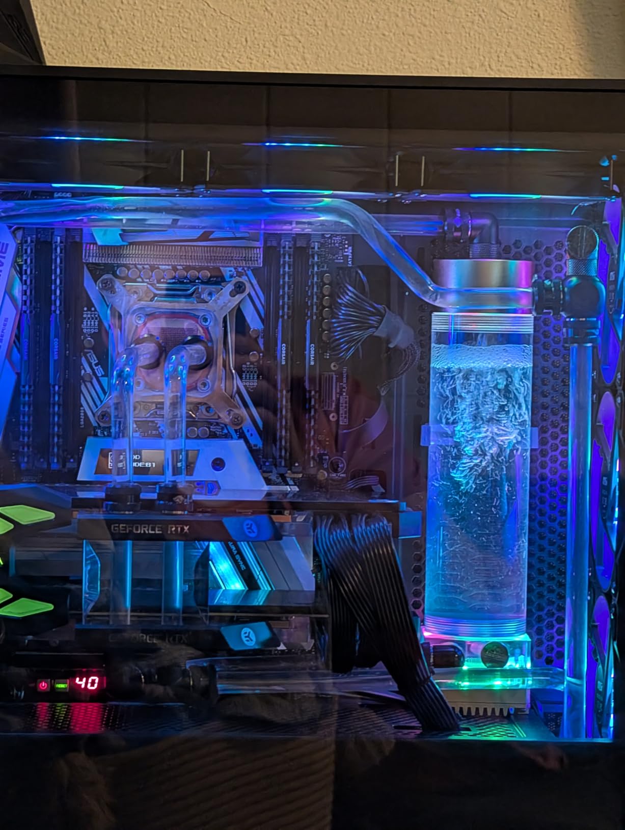MSI MAG Forge 321R Airflow - Premium Mid-Tower Gaming PC Case - Tempered Glass Side Panel - ARGB 120mm Fans - Liquid Cooling Support up to 360mm Radiator - Vented Front Panel customer photo 1