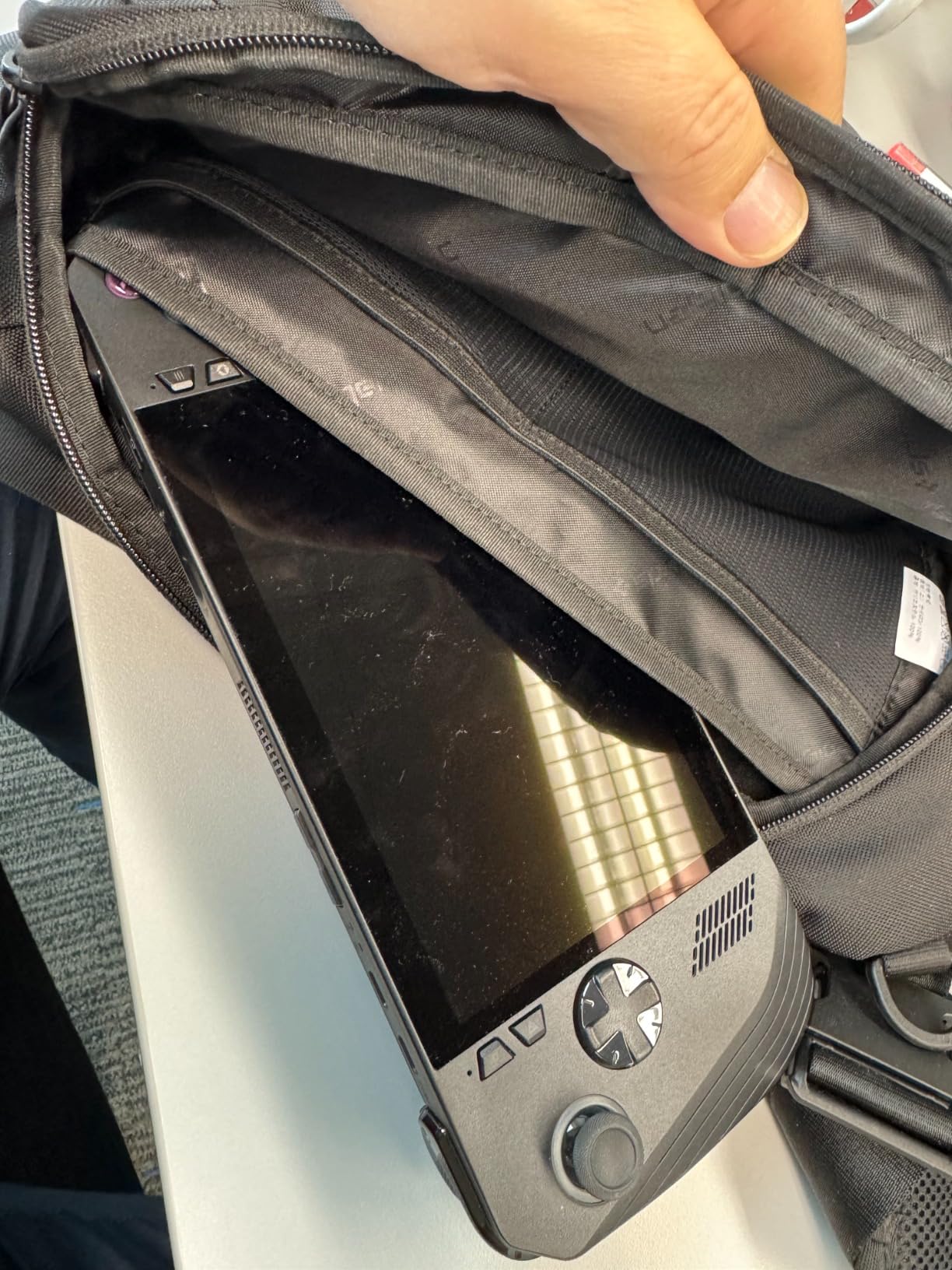 Spigen Life EDC Sling Bag, Carrying Case & Shoulder Bag | For ROG Ally X, Legion Go, PS Portal, Steam Deck, Switch, iPad Mini - Black customer photo 2