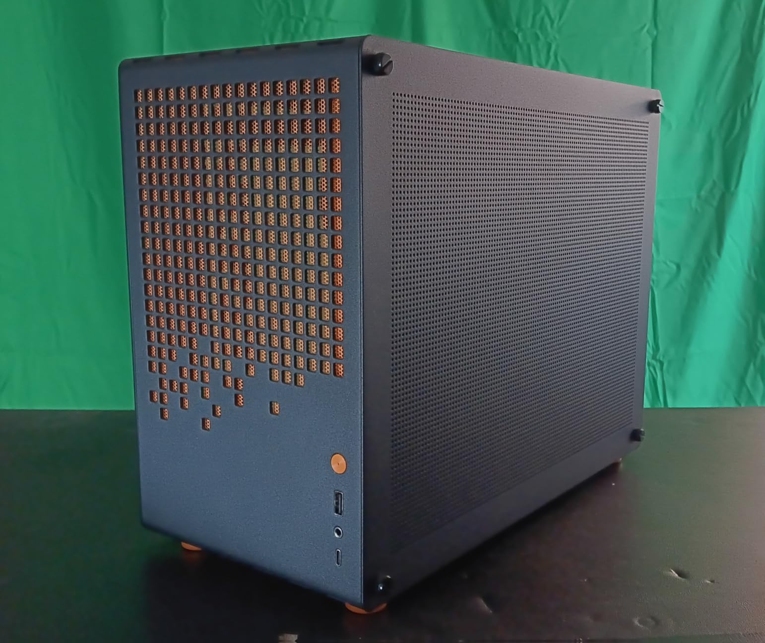 JONSBO/JONSPLUS Z20 Black Micro-ATX Mini Tower PC Case customer photo 1