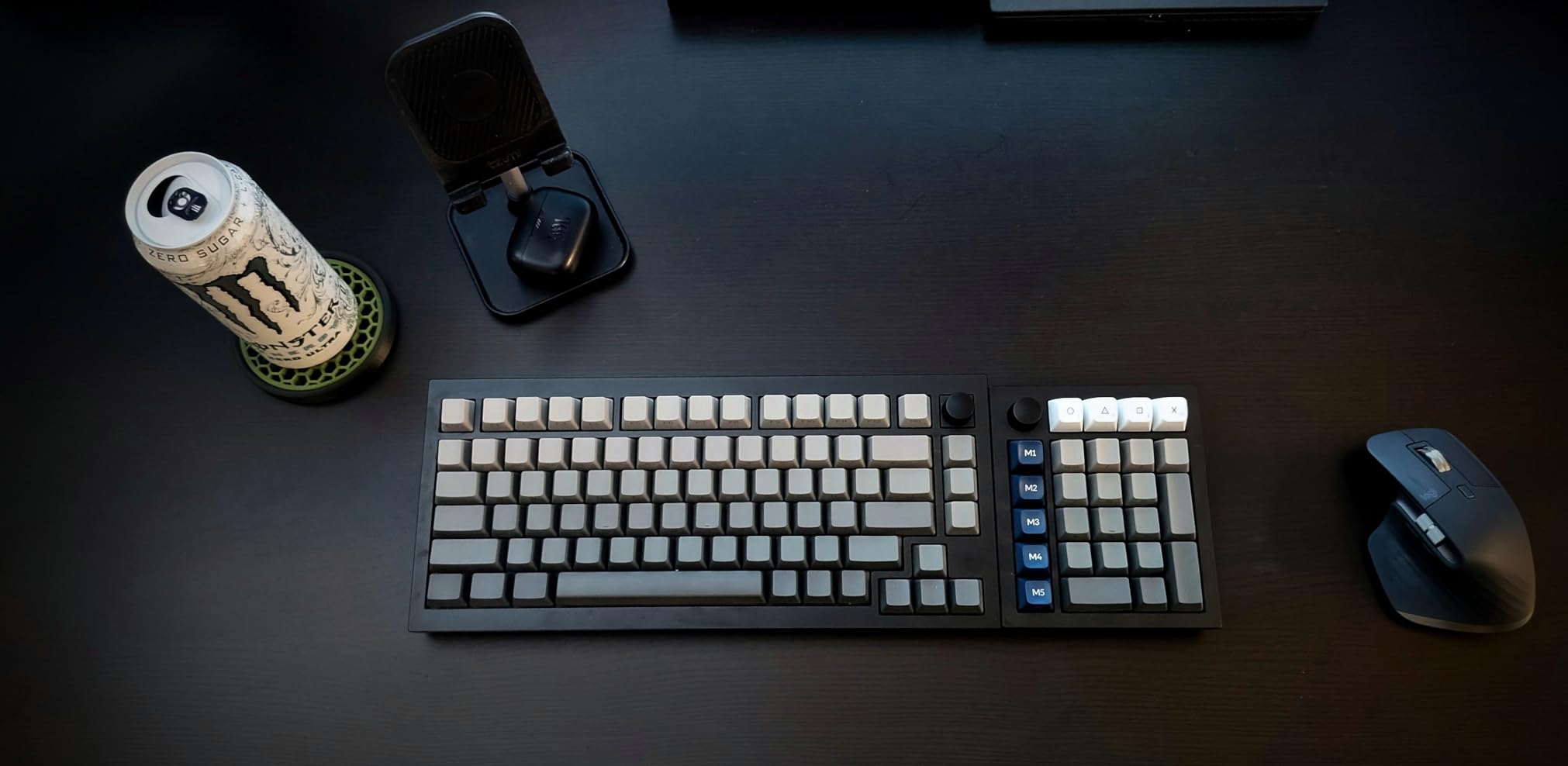 Keychron Q0 Max Wireless Custom Mechanical Numpad, Aluminum Body, Black | 2.4 GHz/Bluetooth/USB-C Wired, QMK Programmable Knob, PBT Keycaps Hot-Swappable, RGB Backlight customer photo 1