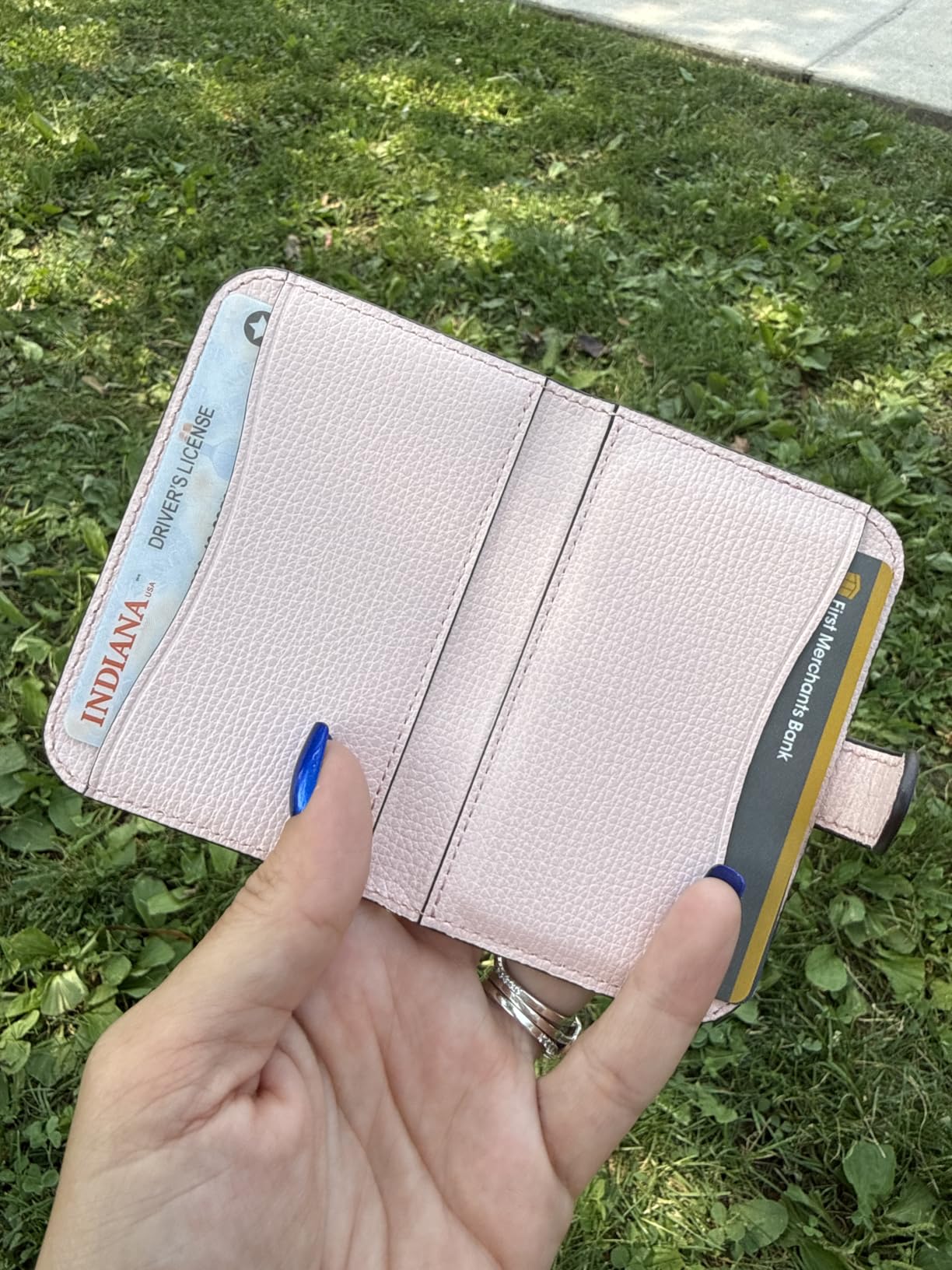kate spade new york Morgan Magnetic Card Holder/Wallet - Chalk Pink | Stylish Phone Wallet - Compatible w/MagSafe Phones & Cases - Detachable MagSafe Wallet for iPhone 17 Pro Max/16/15/14/Pixel 10 customer photo 1