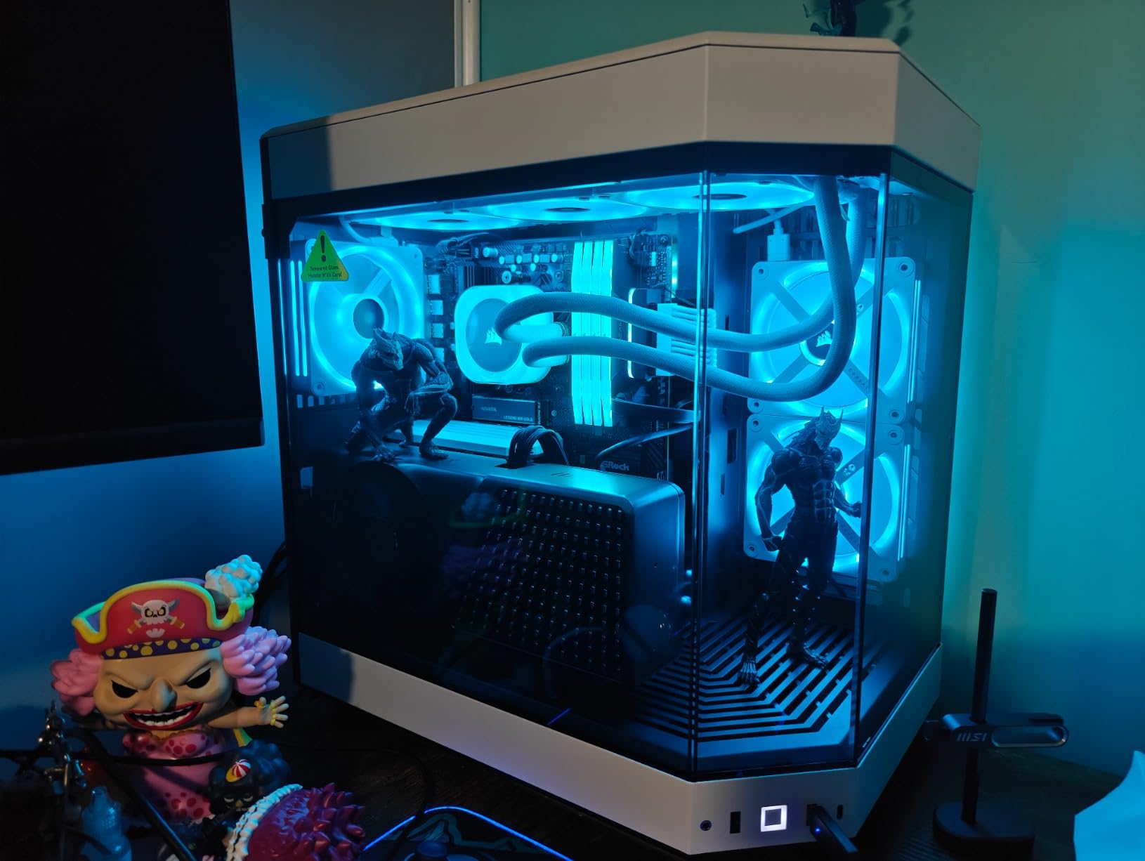 MSI Gaming RTX 4070 Ti Super 16G Expert Graphics Card customer photo 1
