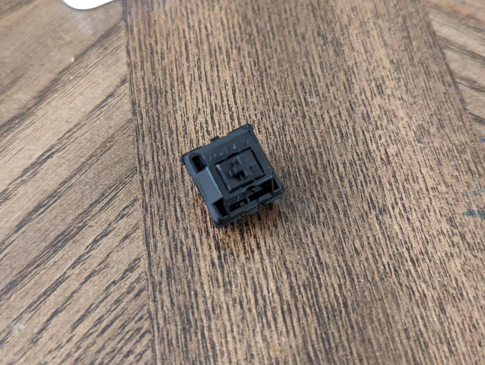 Gateron Oil King V2 Switches Pre-Lubed Linear Keyboard Switches, 90 Pcs | 5-Pin 55gf, 60 Million Keystroke Lifespan, Compatible MX Mechanical Keyboards, DIY Custom Mod Parts customer photo 2