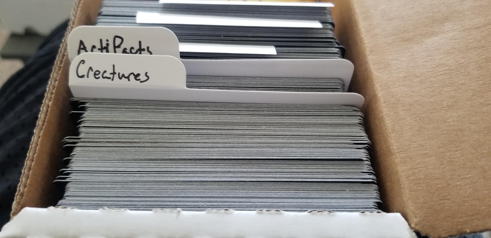 Trading Card Dividers, 150-Pack Paper Card Divider for Storage Boxes, Horizontal Dividers Card for TCG, MTG, Baseball & Sports Cards, with Tabs for Easy Collection Organization customer photo 1
