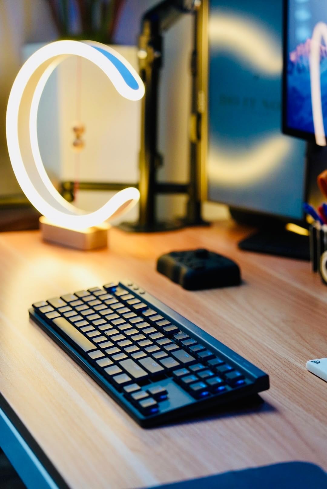 Logitech G515 Lightspeed TKL Wireless Gaming Keyboard (Linear) - Black | LIGHTSPEED wireless, LIGHTSYNC RGB, thin tenkeyless design, double-shot PBT keycaps, mechanical switches customer photo 2