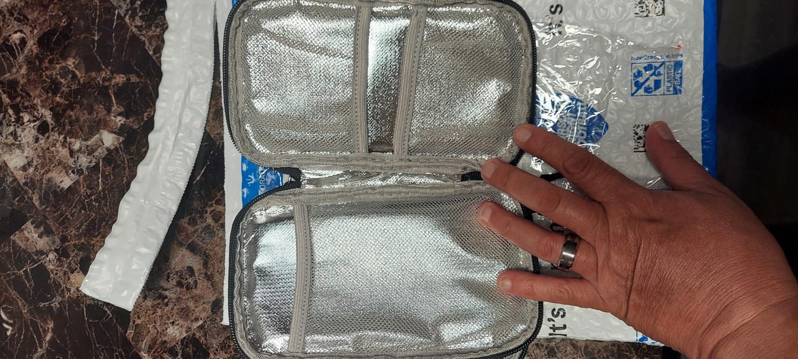 suzamed Double Layer Insulin Cooler Travel Case, Expandable Space, 2x150g Ice Pack TSA Approved, Diabetes Medicine Organizer for 1-4 Pens & Diabetic Supplies customer photo 1