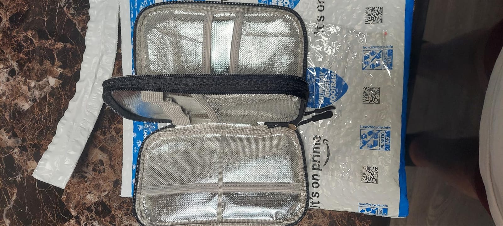 suzamed Double Layer Insulin Cooler Travel Case, Expandable Space, 2x150g Ice Pack TSA Approved, Diabetes Medicine Organizer for 1-4 Pens & Diabetic Supplies customer photo 2
