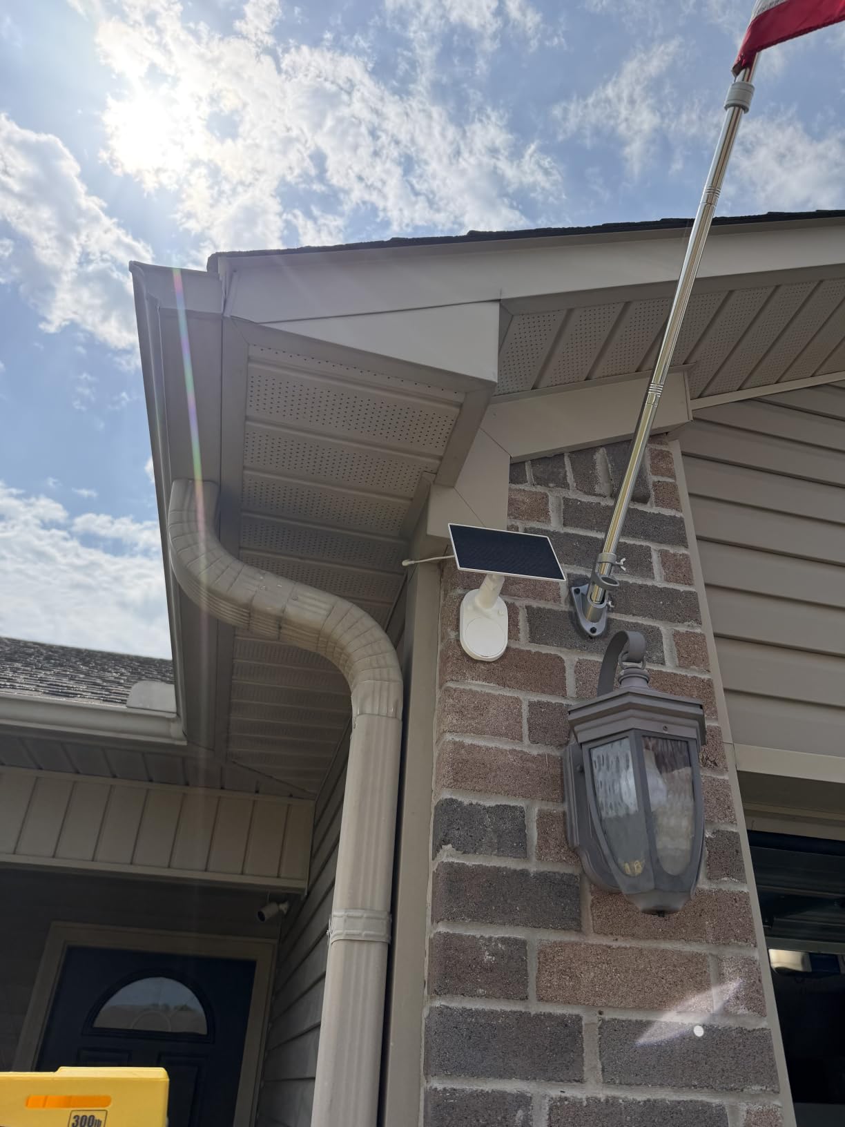 Tapo SolarCam 1080p Security Camera Wireless Outdoor- Battery Power with Solar, Person Detection, Subscription-Free Local Storage or Optional Cloud, Works with Alexa & Google Assistant, C402 KIT customer photo 1