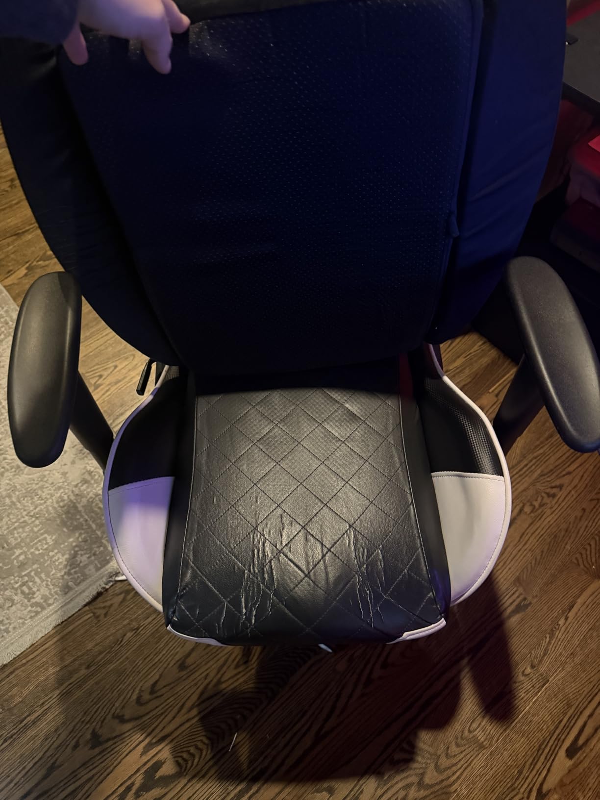 BALAPET Ultra Soft Gaming Chair Cushion for Long Sitting Gamers, Tailbone Pain Reduce Cushion for Office Chair (Black) customer photo 2
