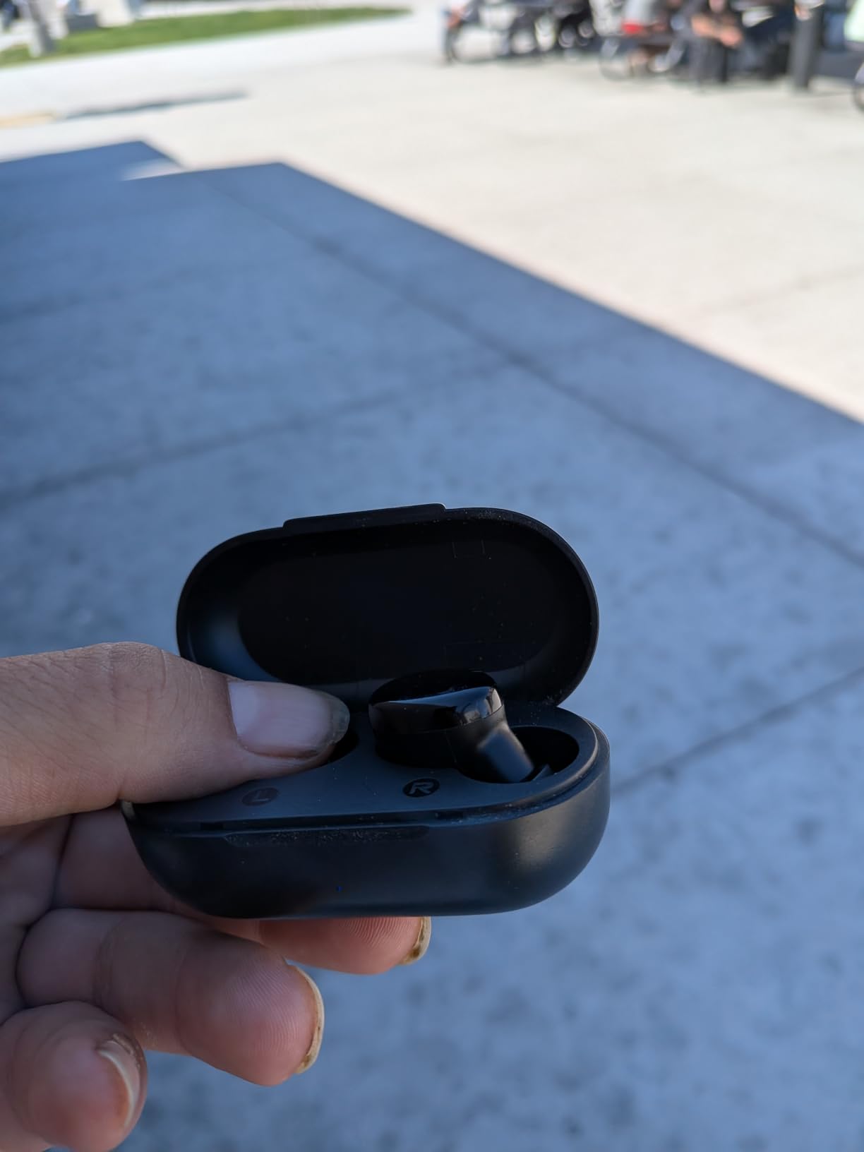 kurdene Wireless Earbuds Bluetooth 5.3 Light Weight in Ear Headphones, Premium Sound Bass with Charging Case, Smart Touch Control, Built in Mics Headset, Clear Calls for Sports Workout customer photo 2