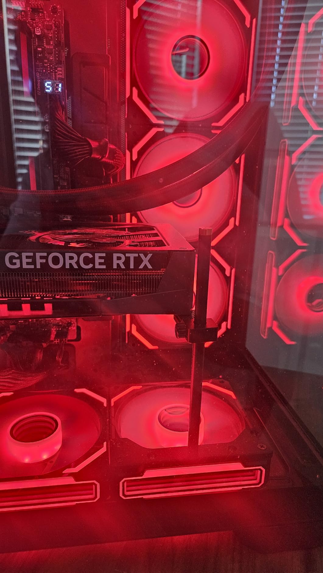 GPU Support Bracket, GPU Holder Stand, Adjustable GPU Sag Bracket Graphics Card Support for 12cm Fan Mount CNC Aluminum (0.63-6.3inch) customer photo 1