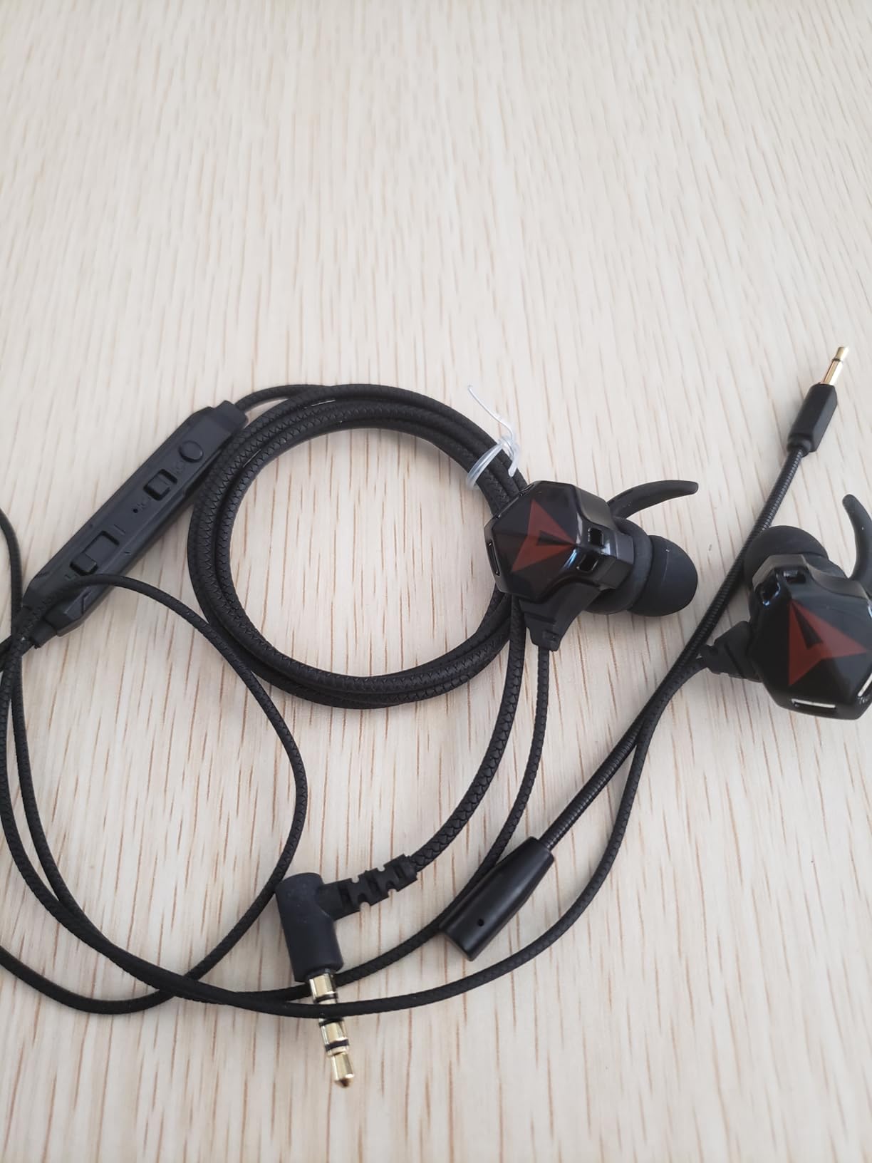 KASOTT Battle Buds Pro in-Ear Gaming Headset with Dual Microphone, Mute and Volume Control, Wired Earphones for Mobile Gaming, Nintendo Switch, Xbox One, PS, PC (Black) customer photo 1