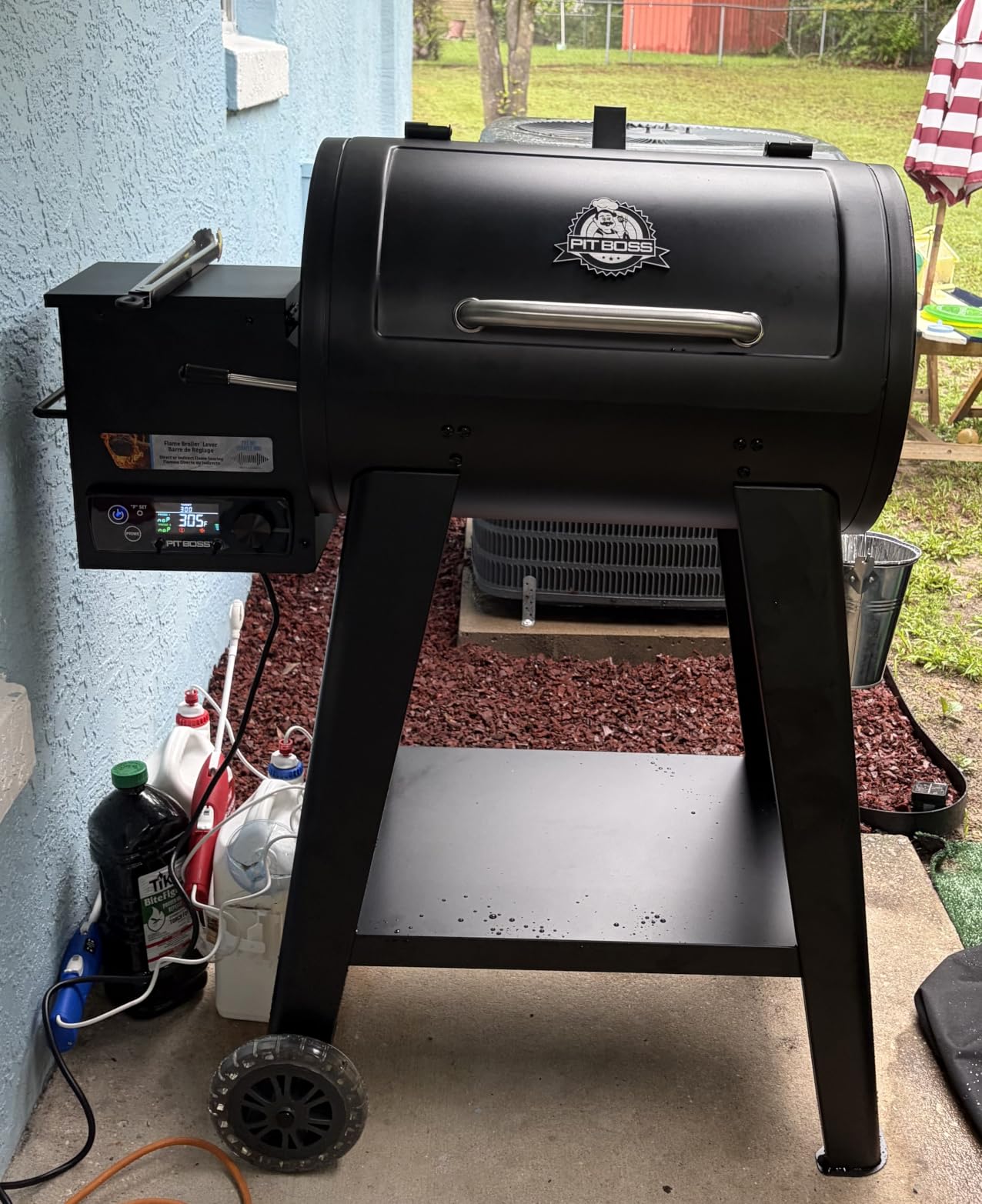 Pit Boss 500 FB2 Series Wood Pellet Grill & Smoker with Flame Broiler and LCD Digital Controller, 518-Sq. In. Cooking Space, 180°F to 500°F Temperature Range, Meat Probe, 5 lb. Pellet Hopper, Black customer photo 2