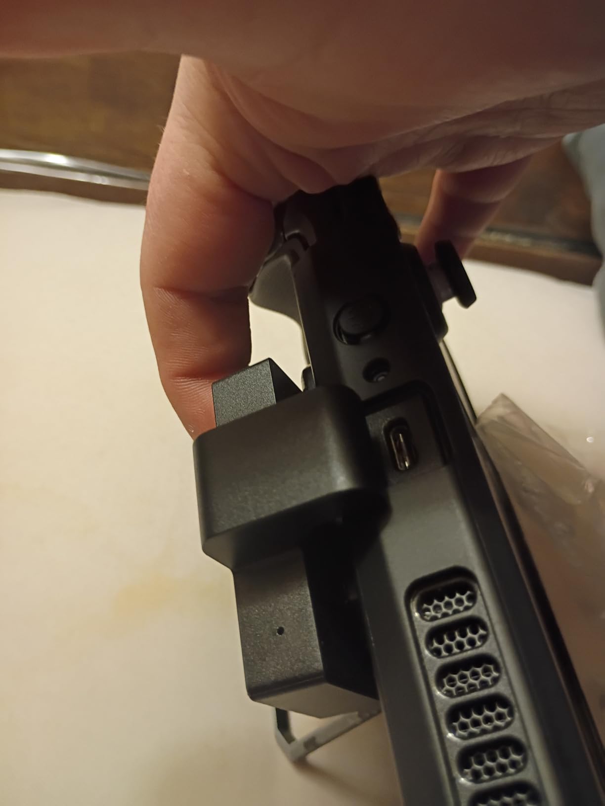 SABRENT USB-C 3-Port Gaming Hub for Steam Deck, PD (HB-STDK) customer photo 1