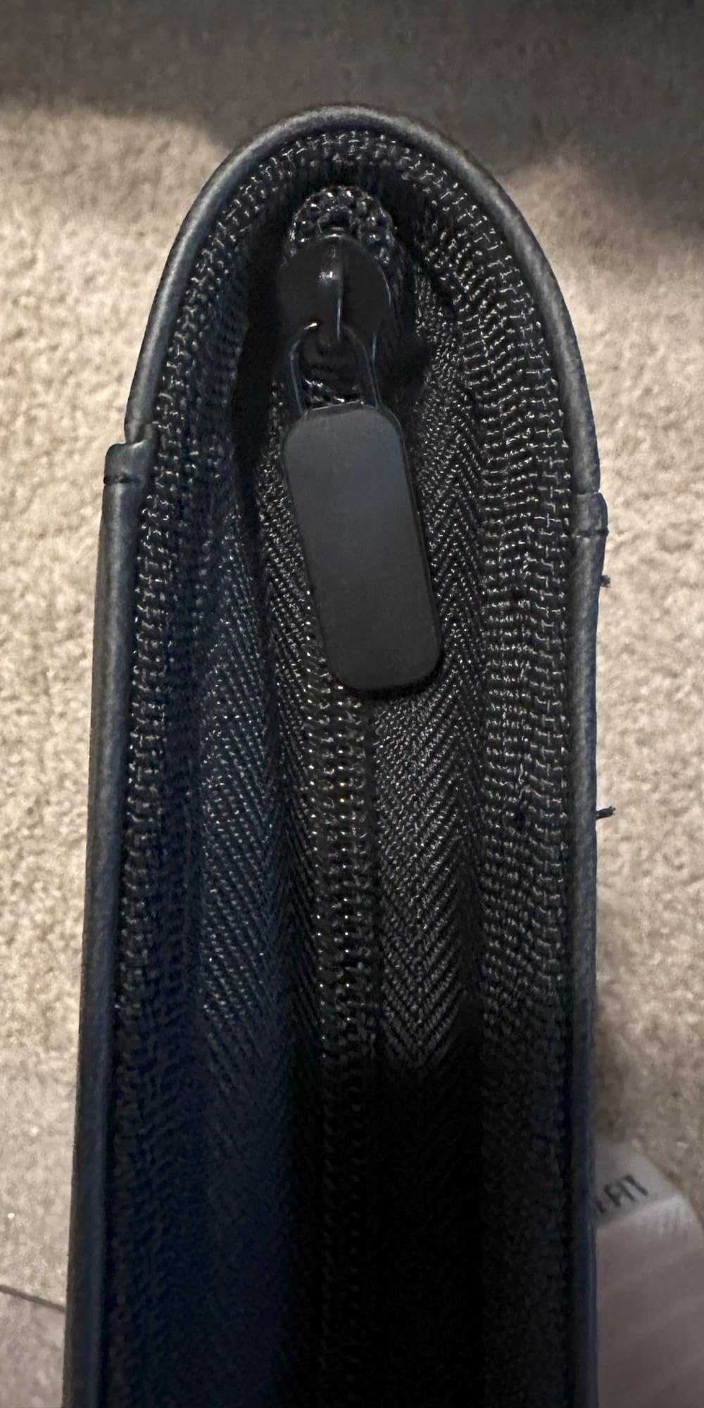 BCW Z-Folio 9-Pocket LX Toploader Binder with Zipper, Black, 252 Toploaders customer photo 2