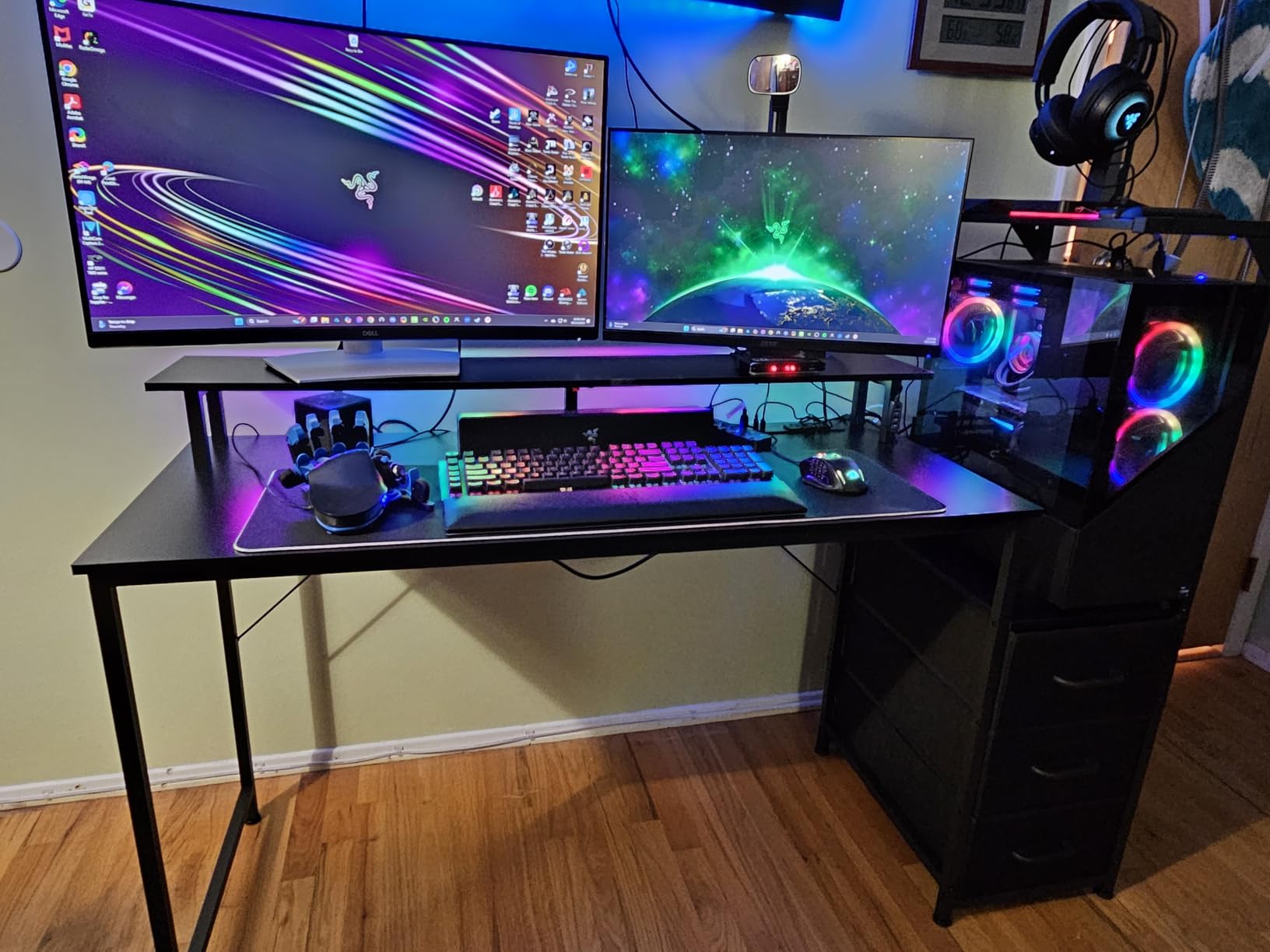 AODK Gaming Desk w/PC Showcase Stand, 59