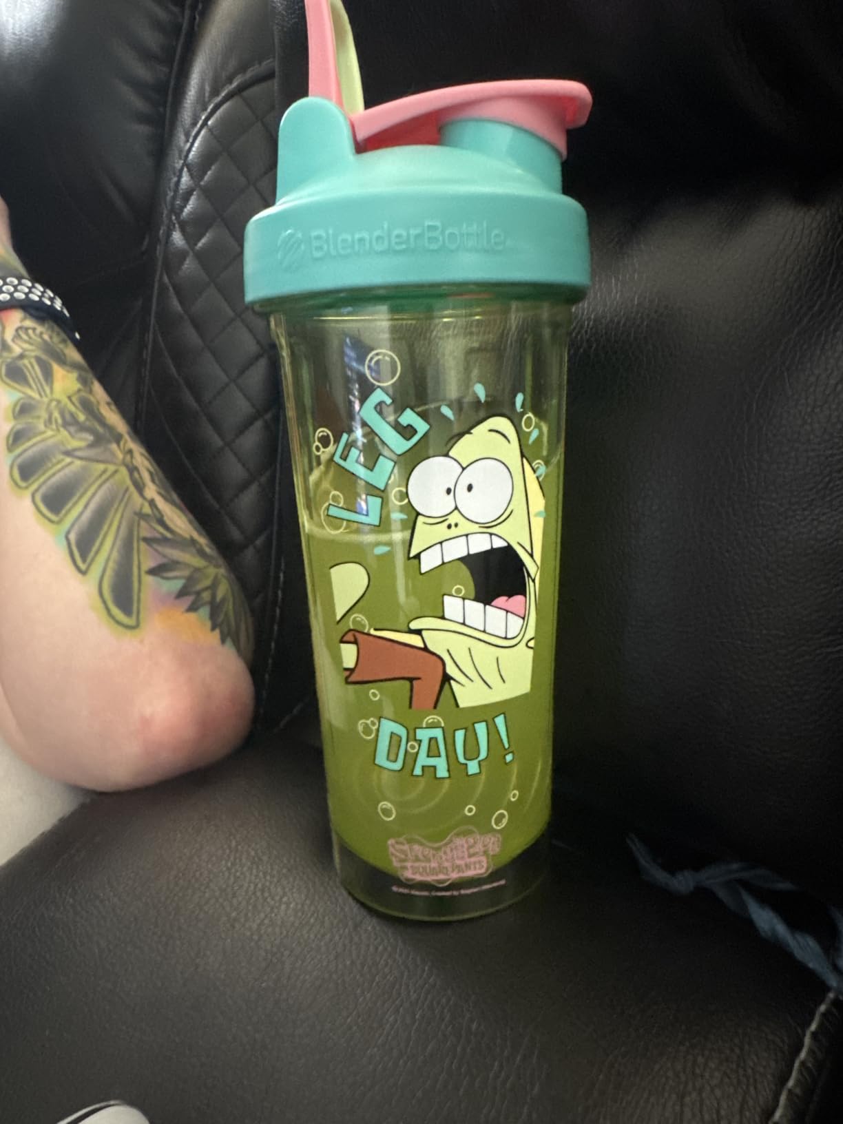 BlenderBottle SpongeBob ProSeries Tritan Shaker Bottle 28 oz Red customer photo 1