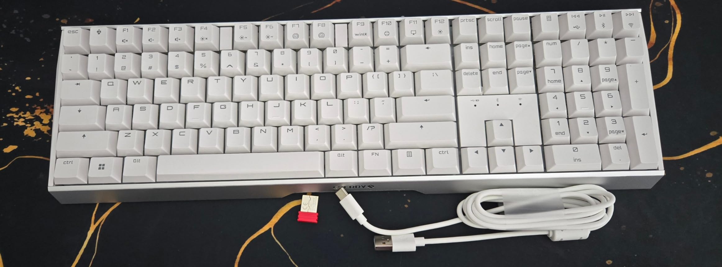 Cherry MX 3.0S Wireless Mechanical Gaming Keyboard, Bluetooth/2.4G/Wired, RGB, Aluminum Housing, MX2A Blue Switches, Rechargeable customer photo 1