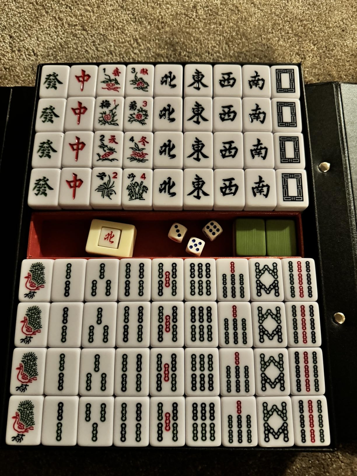 Yellow Mountain Imports YMI Bleau Royal Chinese Mahjong Set, Blue Case, 146 Tiles customer photo 1