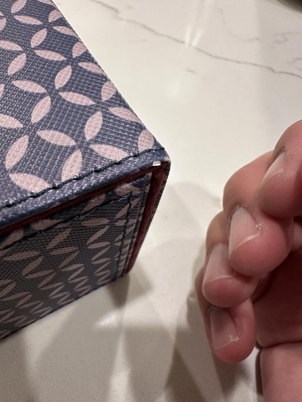 Ultimate Guard Limited Run Sidewinder 100+ Shogun's Journey II, Deck Box for 100 Double-Sleeved TCG Cards, Kikko, Magnetic Closure & Microfiber Inner Lining customer photo 2