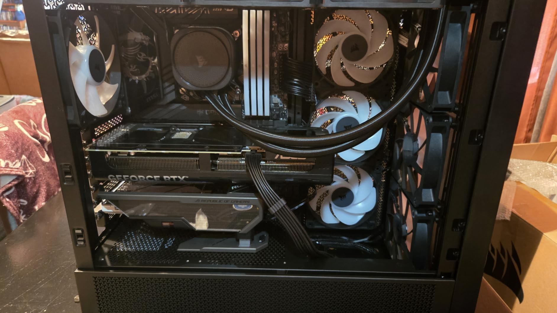 CORSAIR Nautilus 360 RS ARGB Liquid CPU Cooler - 360mm AIO - Low-Noise - Direct Motherboard Connection - Daisy-Chain - Intel LGA 1851/1700, AMD AM5/AM4 - 3X RS120 ARGB Fans Included - Black customer photo 2