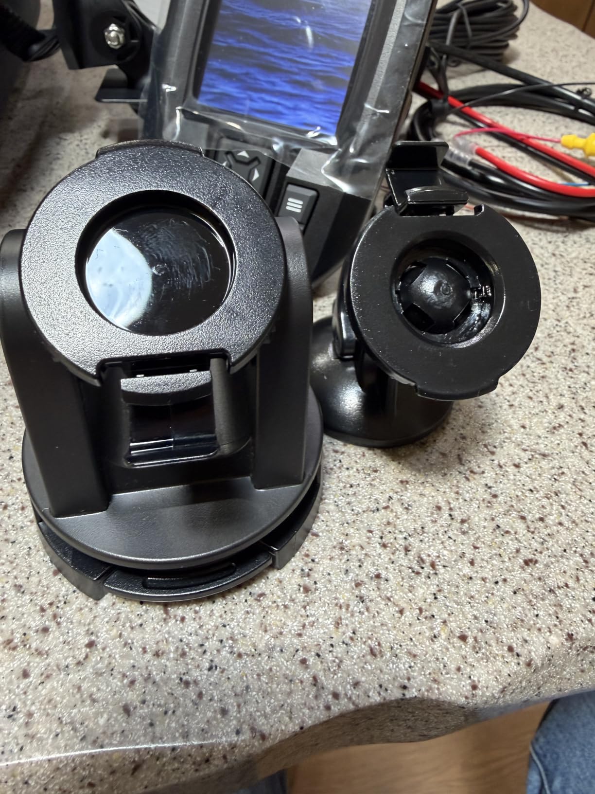 EWAY for Garmin Nuvi Drive Drivesmart Windscreen Windshield Suction Cup Mount Holder Bracket Cradle Mount for Garmin GPS 40 42 52 55 60 61 67 68 2457 2497 2539 2557 2558 2577 2597 LT LMT customer photo 2