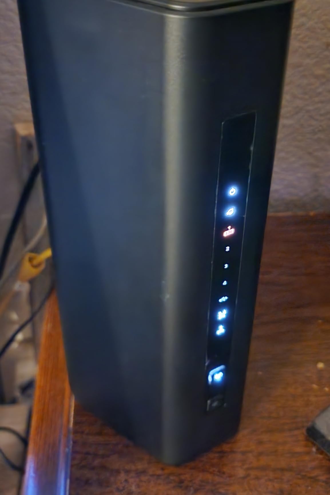 NETGEAR Nighthawk Dual-Band WiFi 7 Router (RS200) customer photo 1