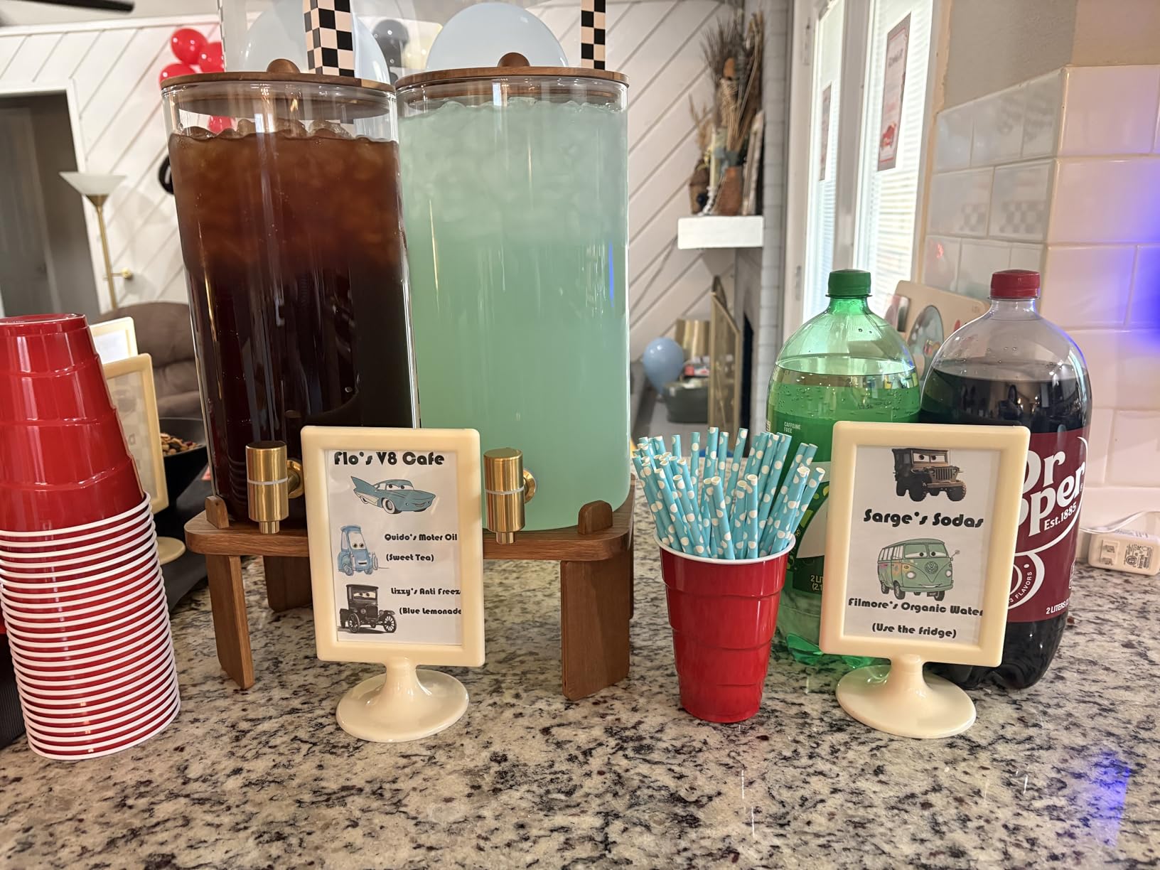FavorFlavor 1.5 Gallon Drink Dispenser: 2P Glass Dispenser w/Wood Stand customer photo 2