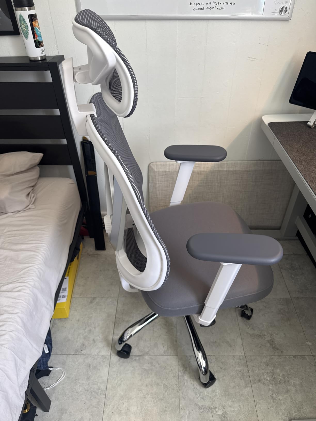HOLLUDLE Ergonomic Mesh Office Chair - 3D Adjustable Lumbar Support & 3D Armrests, V-Shaped Back, Adjustable Desk Chair for Office & Home, White customer photo 2
