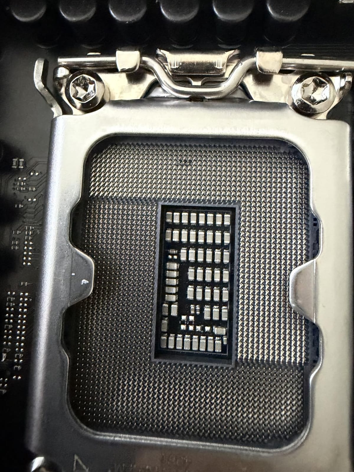 ASUS TUF Gaming Z890-PLUS WiFi Z890 LGA 1851 ATX Motherboard, Intel® Core™ Ultra Series 2 Ready, Advanced AI PC-Ready, 16+1+2+1 Stages, DDR5, PCIe® 5.0, Thunderbolt™ 4 Type-C®, 4X M.2, Wi-Fi 7, 2.5Gb customer photo 1