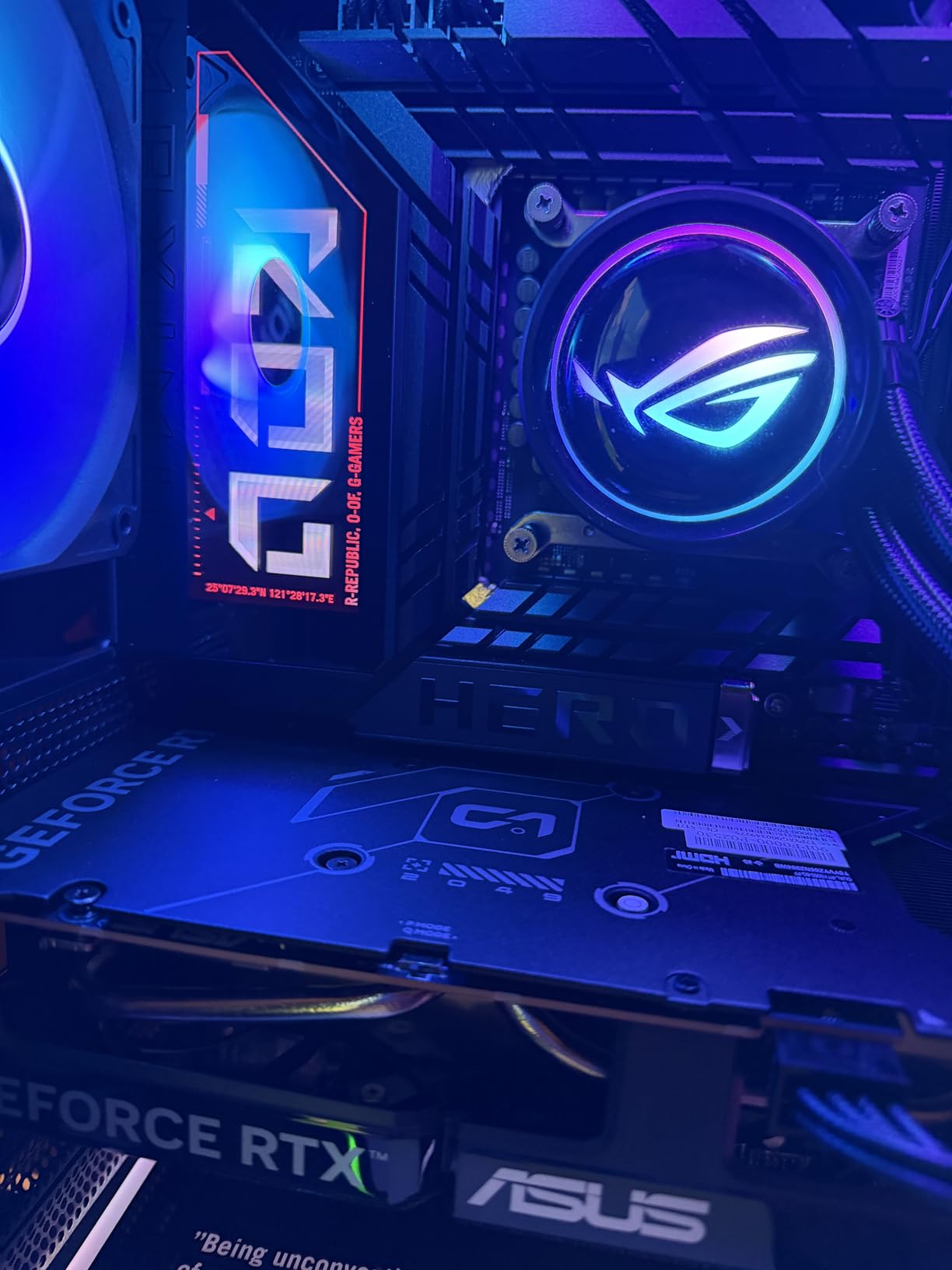 ASUS ROG Maximus Z890 Hero Intel® Z890 LGA 1851 ATX Motherboard, Advanced AI PC-Ready, 22+2+1+2 Stages, DDR5, WiFi 7, 3X PCIe® 5.0 M.2, Thunderbolt™ 4, USB Type-C®, AI Overclocking/Cooling/Networking customer photo 1