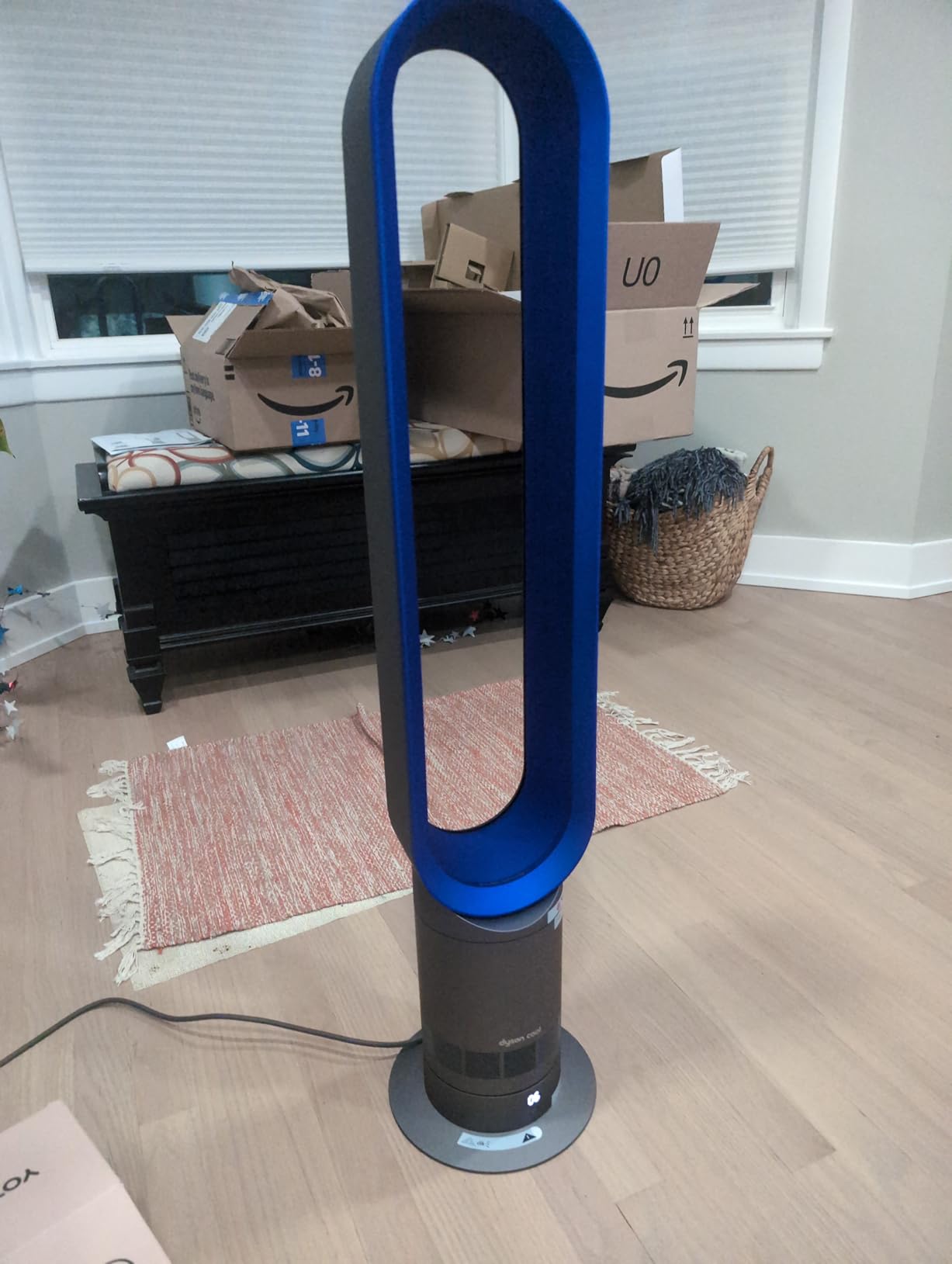 Dyson Cool AM07 Air Multiplier Bladeless Tower Fan, 70° oscillation, 10 levels (Iron/Blue) customer photo 2