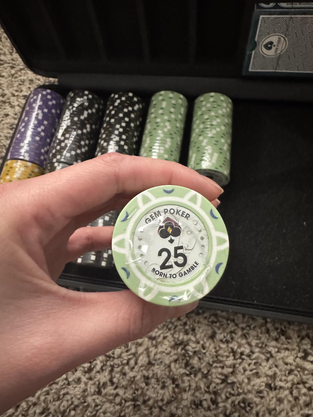 Luna 14 Gram Clay Poker Chips Set for Texas Hold'em, 500PCS Numbered Chips, Features a High-end Carrying Case with Strong Eva Foam Inside and German Polycarbonate Shell customer photo 1