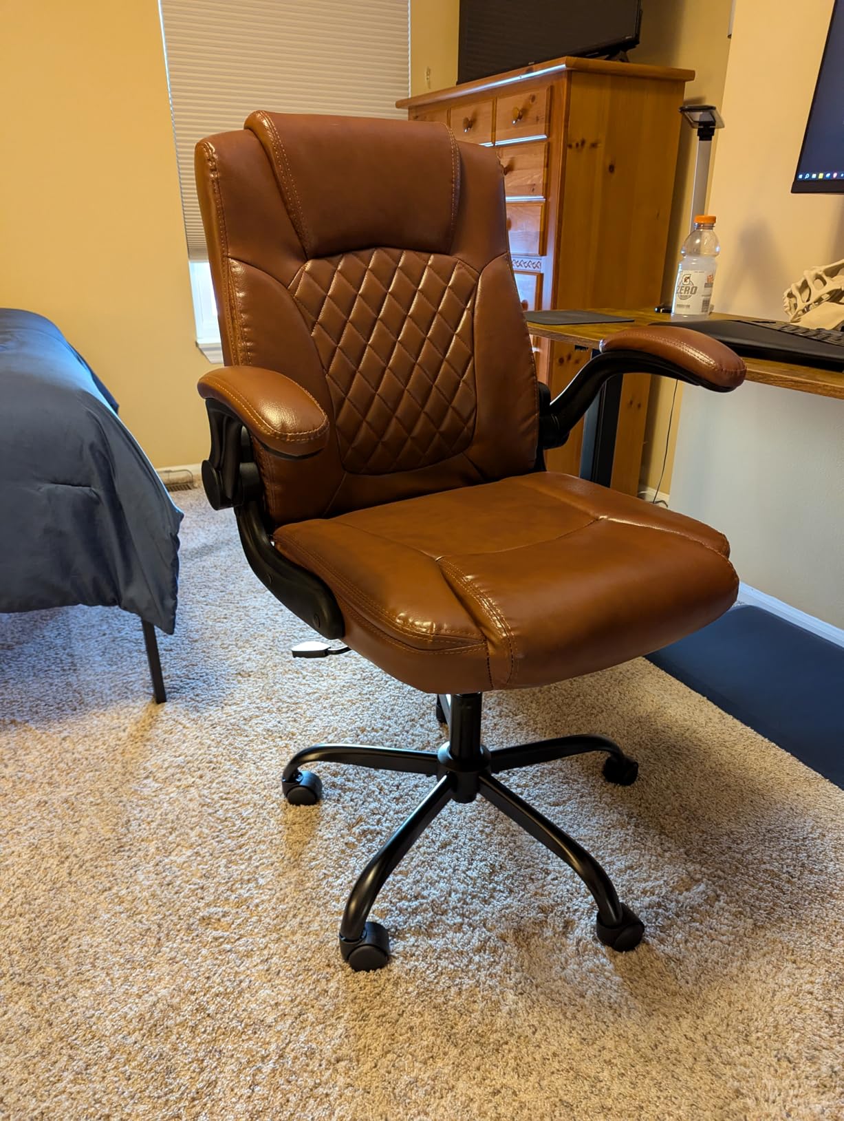 Leather Office Chair, PU Home Computer Desk Chairs with Ergonomic Back Support, 360° Swivel Free, Small Gaming Chair with Wheels and Adjustable Armrests, for Short People Use customer photo 1