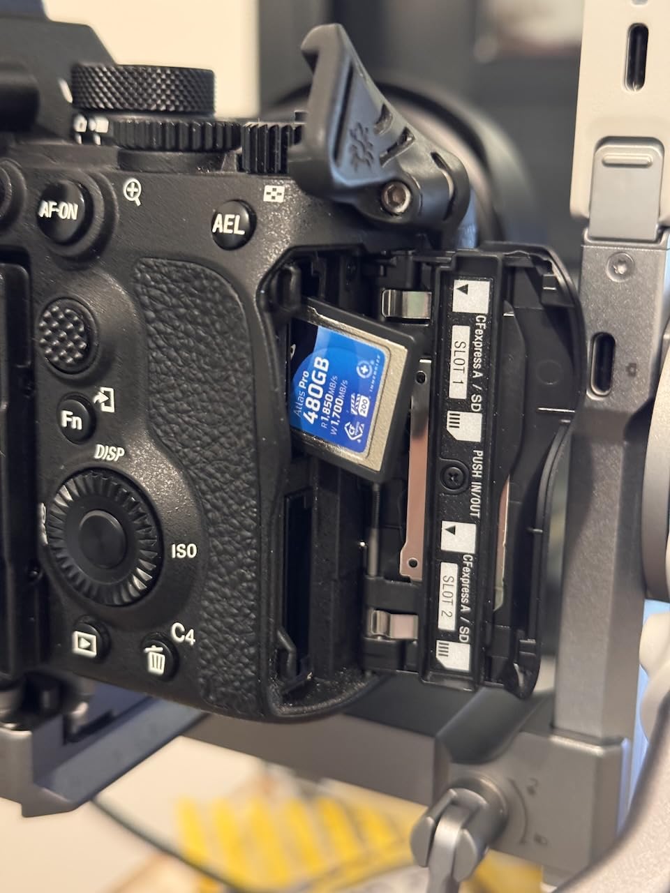 OWC Atlas Pro 240GB CFexpress 4.0 Type A Memory Card | 1850MB/s Read - 1700MB/s Write - High-performance and quality - Ingest up to 2x faster with Sony Alpha and FX cameras customer photo 1