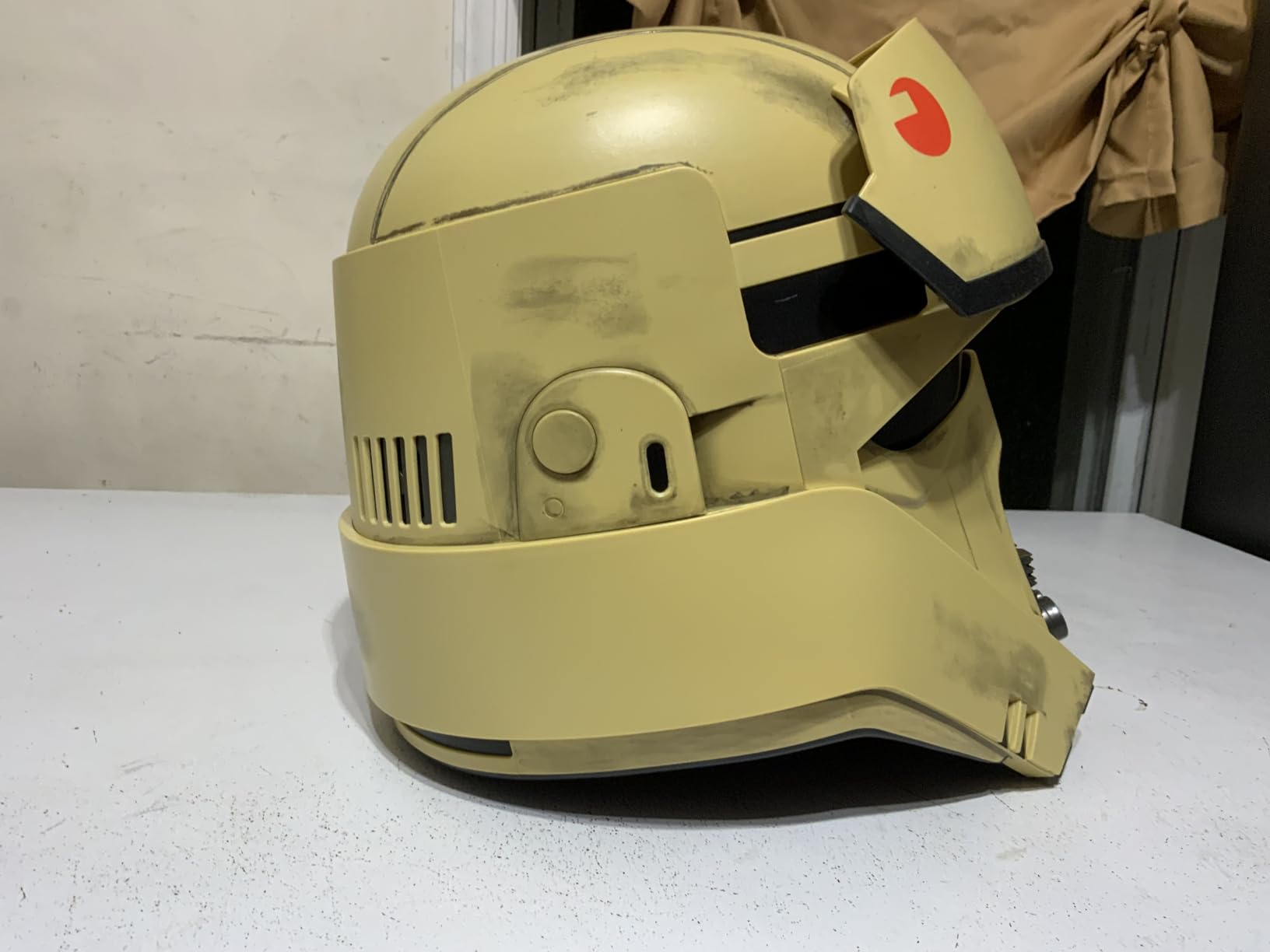 STAR WARS The Black Series Imperial Death Trooper Premium Electronic Helmet, Rogue One: A Story Roleplay Item for Ages 14 and Up customer photo 2