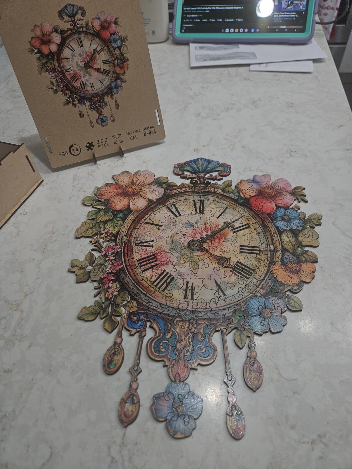 Jiroinlly Wooden Puzzles for Adults, Flower Clock 500 Piece 16x18.5 in | Wood Puzzle, Beautiful Wall Decor, FSC Certified Unique Shaped Puzzles, Creative Gift for Mother Family Game customer photo 2