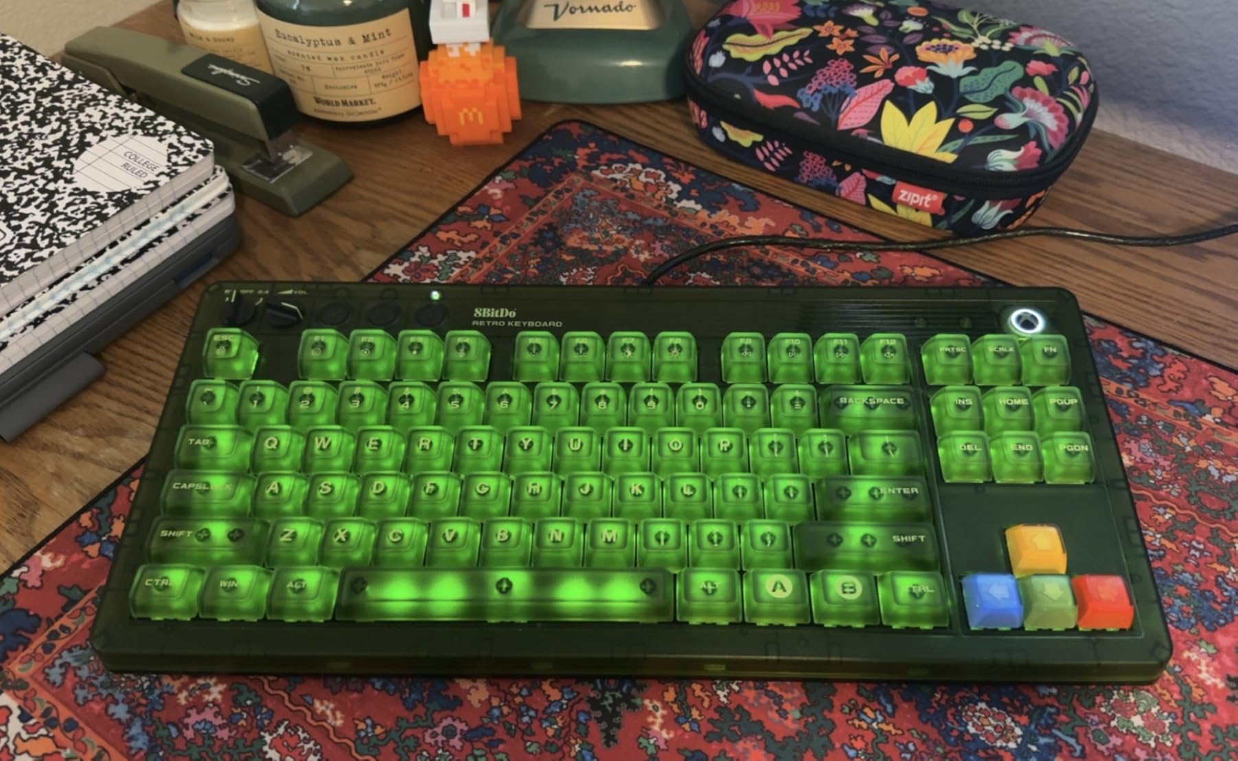 8BITDO Retro 87-Key Wireless RGB Mechanical Gaming Keyboard - Xbox Edition customer photo 1