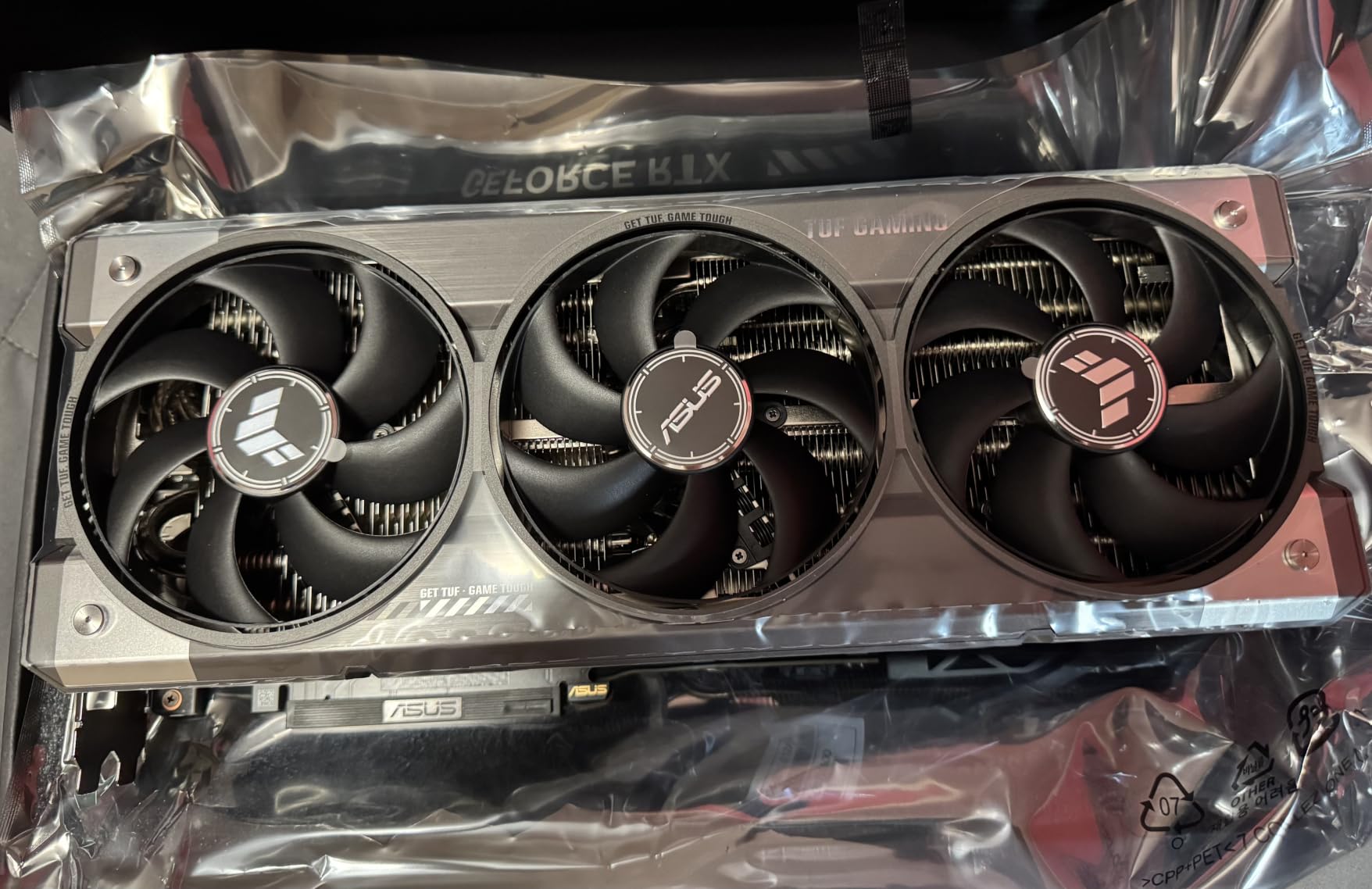 ASUS TUF Gaming GeForce RTX 5080 16GB GDDR7 OC Edition Graphics Card customer photo 1