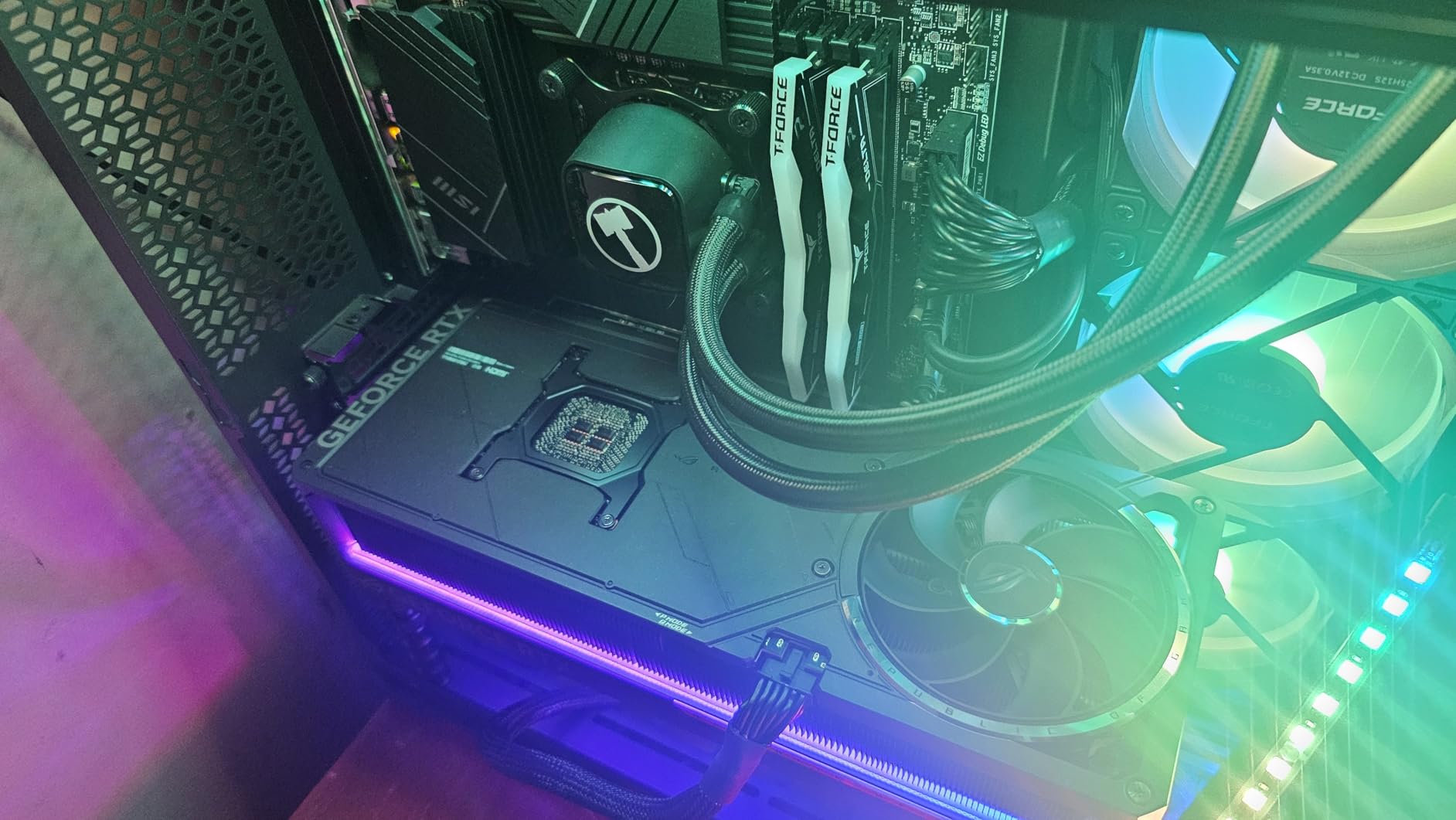 ASUS ROG Astral GeForce RTX 5090 32GB GDDR7 OC Edition Gaming Graphics Card | PCIe 5.0, HDMI/DP 2.1, 4-fan, AV1 Dual Encoder customer photo 1