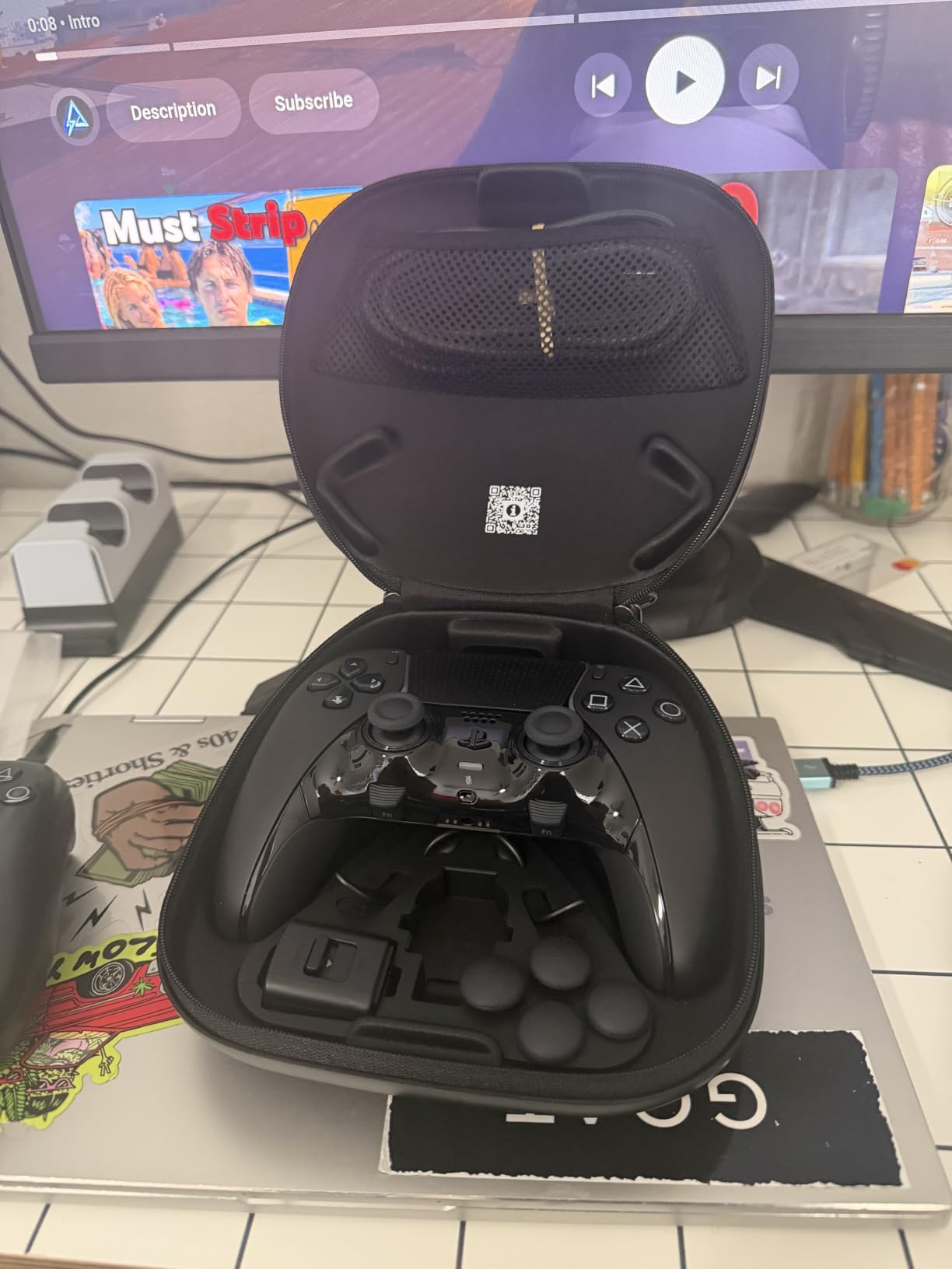 PlayStation DualSense Edge Wireless Controller - Midnight Black customer photo 2