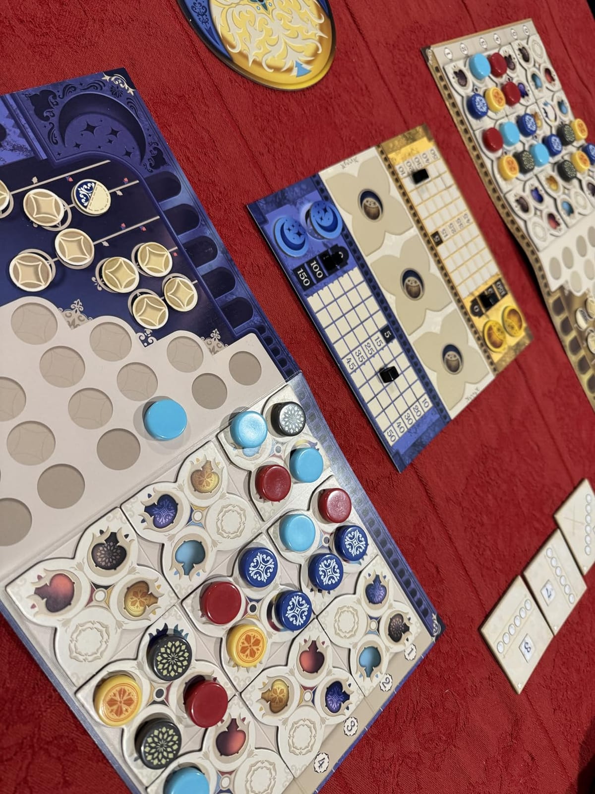 Asmodee Azul Duel Board Game - Competitive Head-to-Head Tile-Placement Strategy Game, Stunning Mosaic Art and Quick Gameplay for Kids & Adults, Ages 8+, 2 Players, 30-45 Minute Playtime customer photo 2