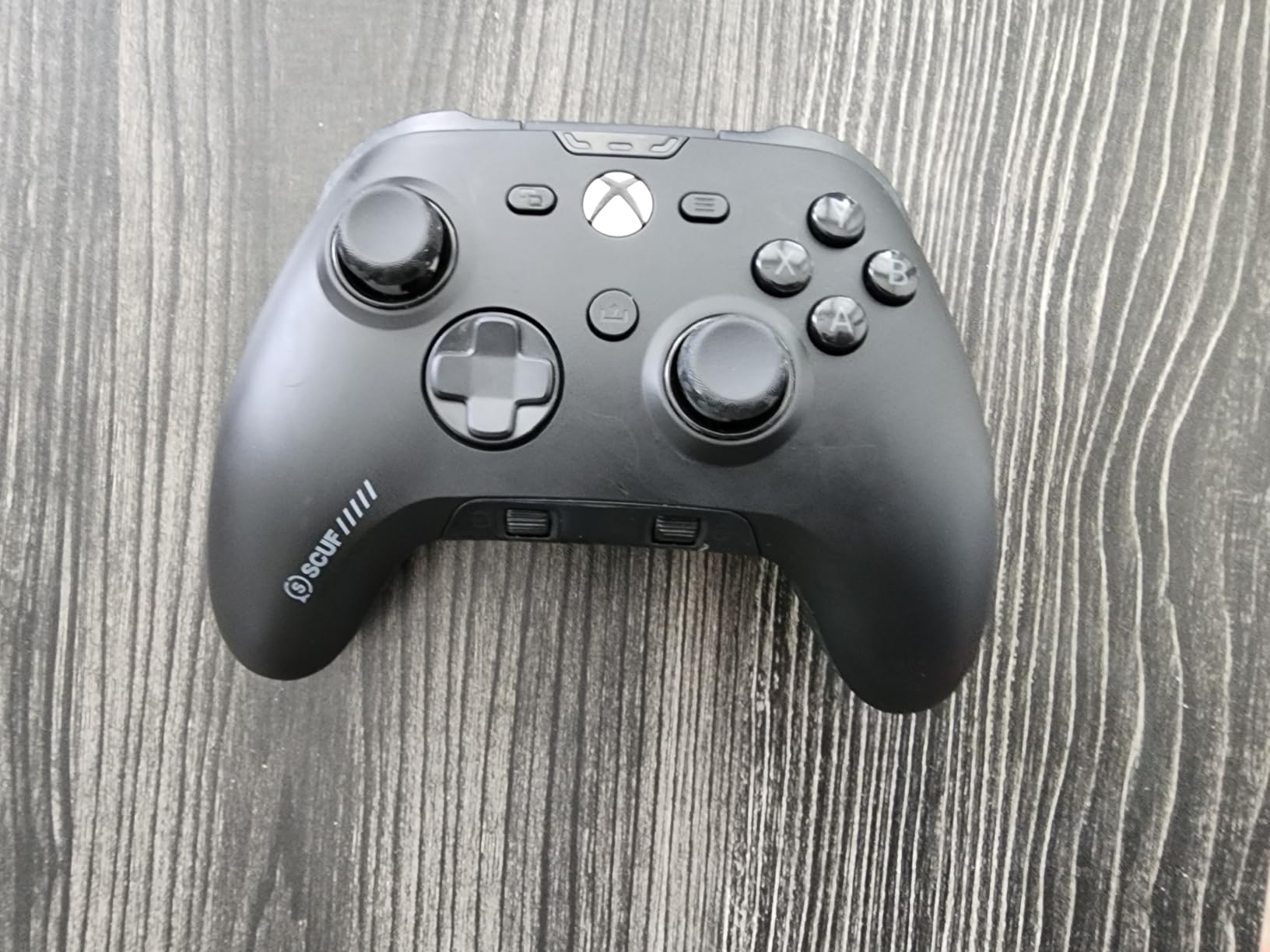SCUF VALOR PRO Wired Performance Xbox Controller – Customizable Back Paddles, Instant Triggers, Hall Effect Thumbsticks, Audio Controls, Xbox Series X|S, Xbox One, Windows PC – Black customer photo 2